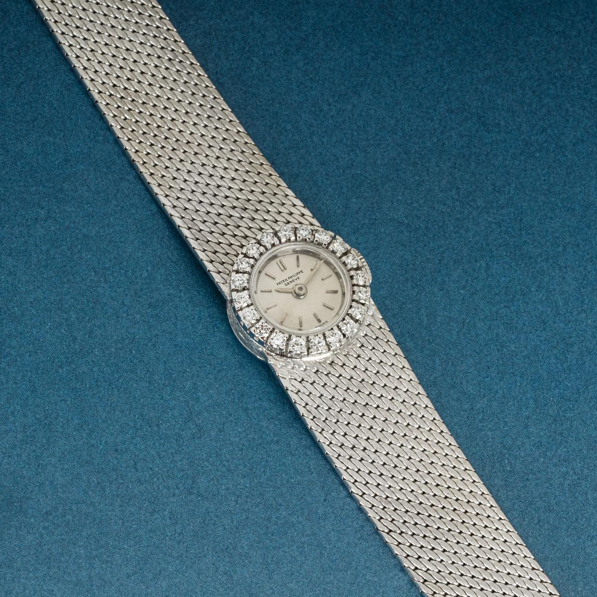 Patek Philippe Cocktail Vintage Watch White Gold Diamond Set 3282/46 For Sale 4