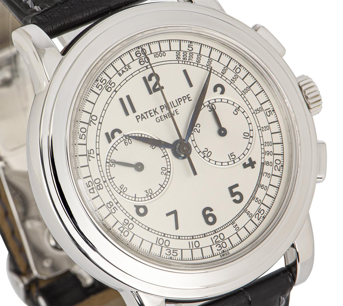 Patek Philippe Complications Chronograph 5070G-001 In Excellent Condition In London, GB