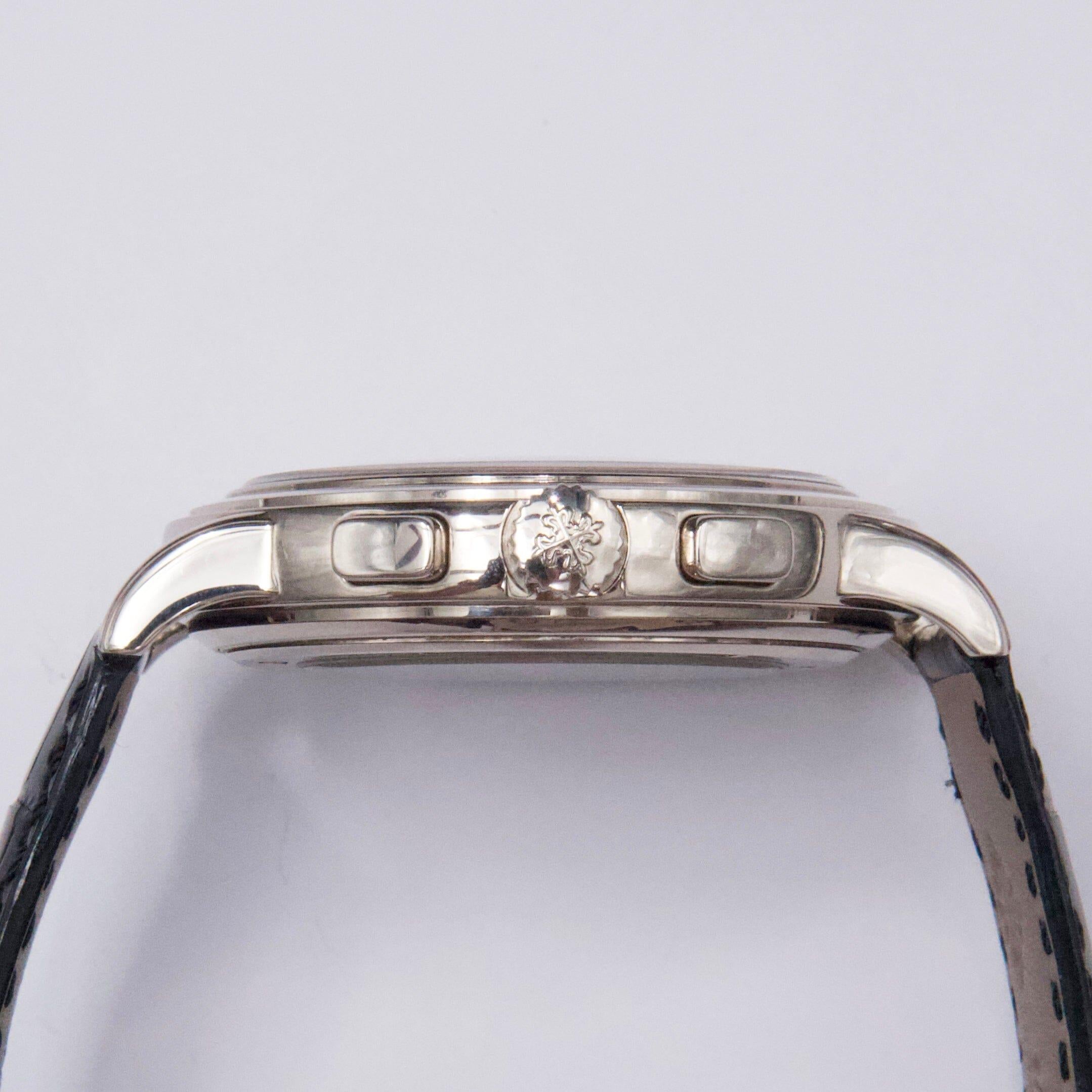 Patek Philippe Komplikationen Chronograph 5070G Silber Zifferblatt Herrenuhr Box Papiere im Angebot 2