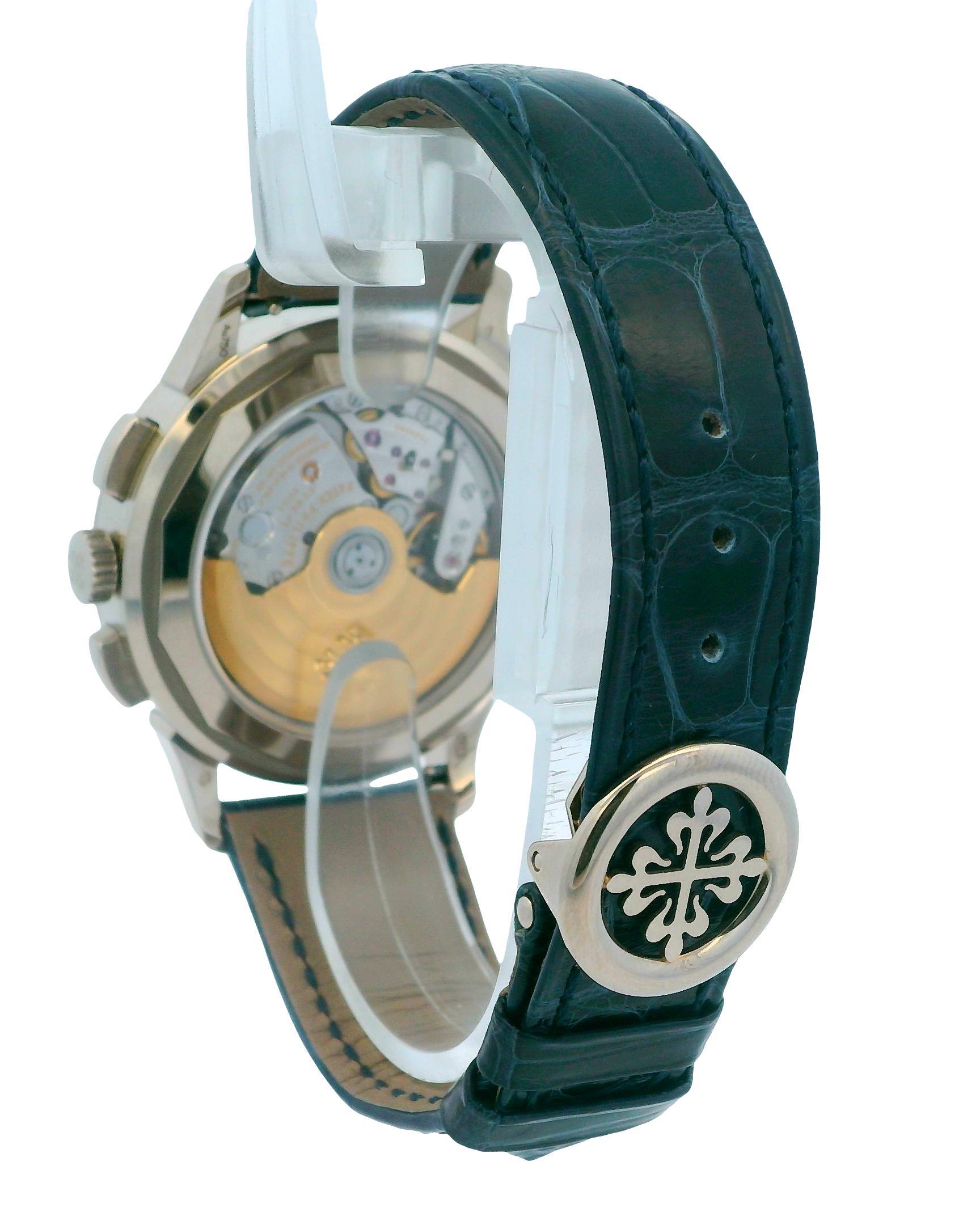 Patek Philippe Complications World Time 5930G 2019 Papers In Good Condition For Sale In Great Neck Plaza, NY
