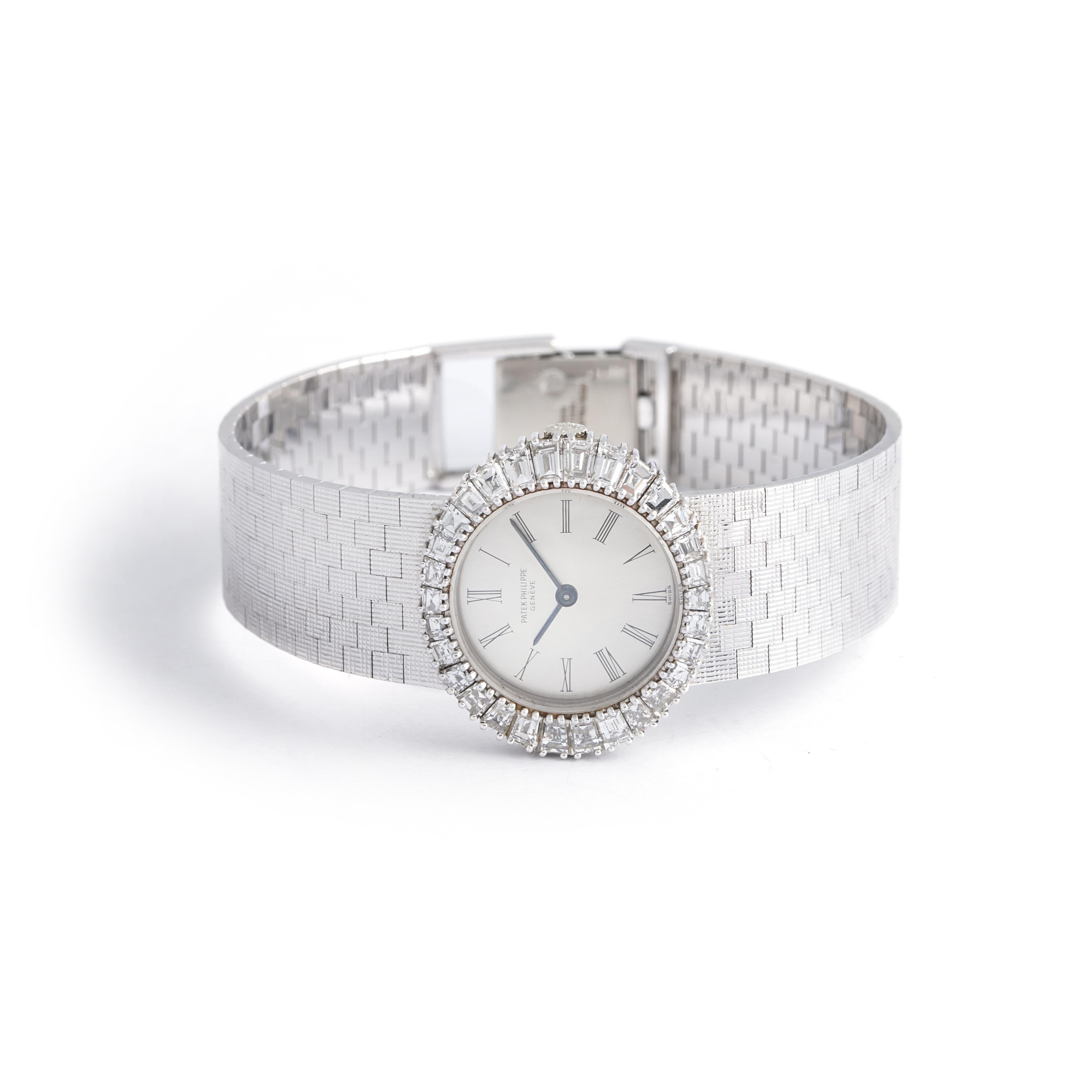Patek Philippe Diamond White Gold wristwatch. Circa 1970.
Baguette cut diamond on 18K white gold.
Patek Philippe signed and numbered.
Swiss made. Patek Philippe pouch.
Dimensions case:  2.50cm x 2.30cm x 0.50cm
Length: approx. 18 centimeters.
Total