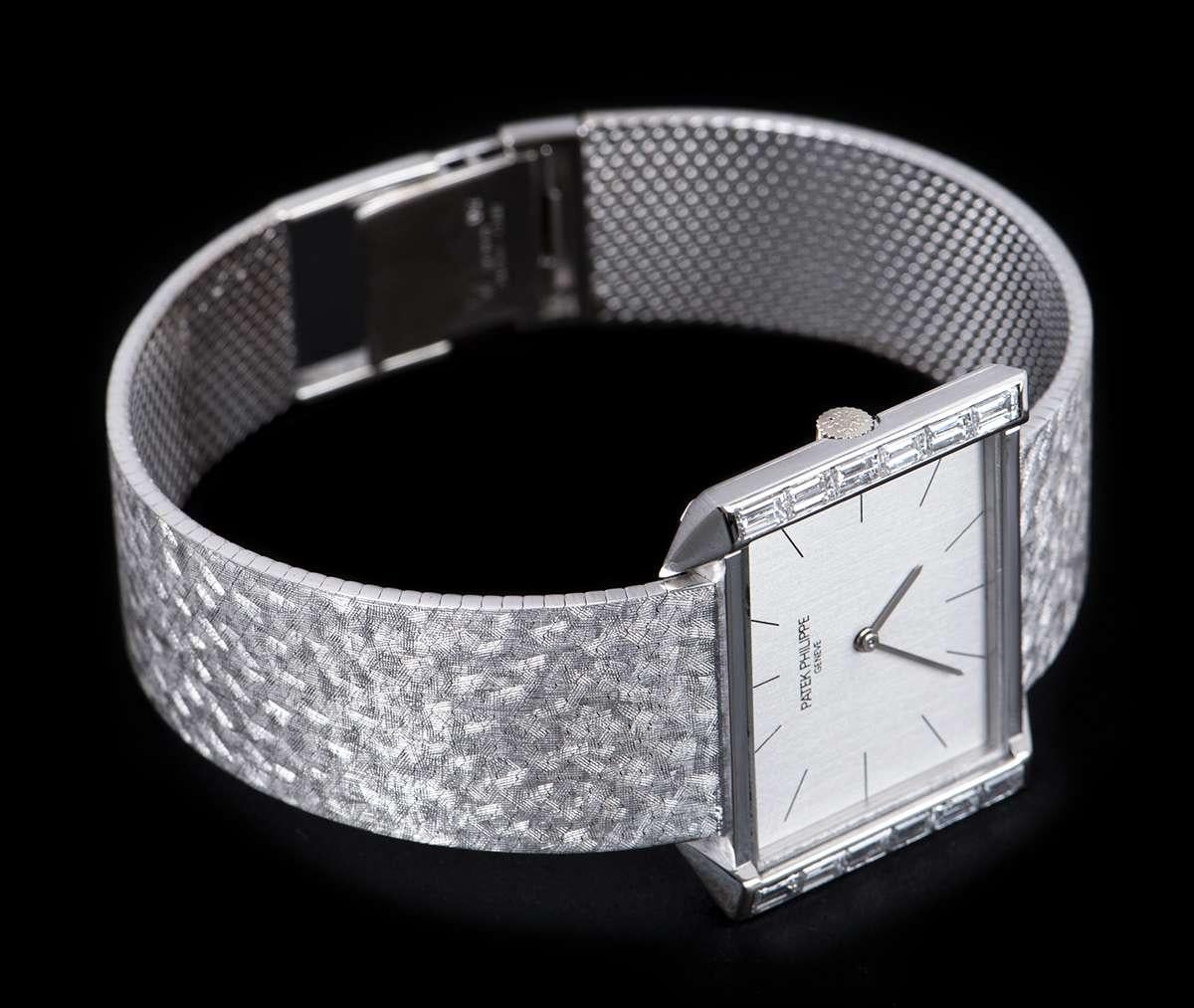 dress watch size