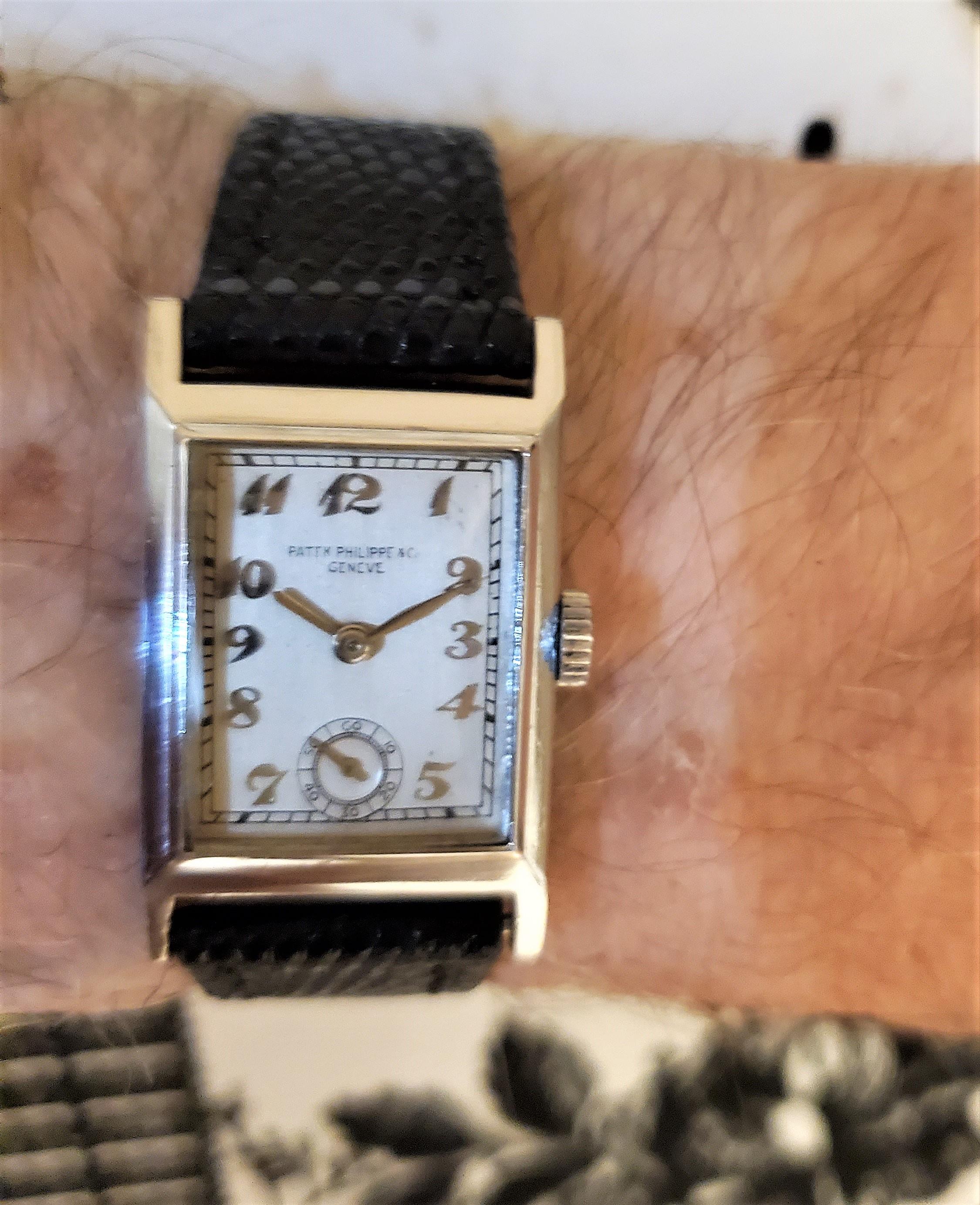 Art-Déco-Uhr von Patek Philippe aus Platin, 22,5 x 37 mm groß.  Die Uhr wurde zwischen 1934-1935 hergestellt und ist mit einem Handaufzug 9