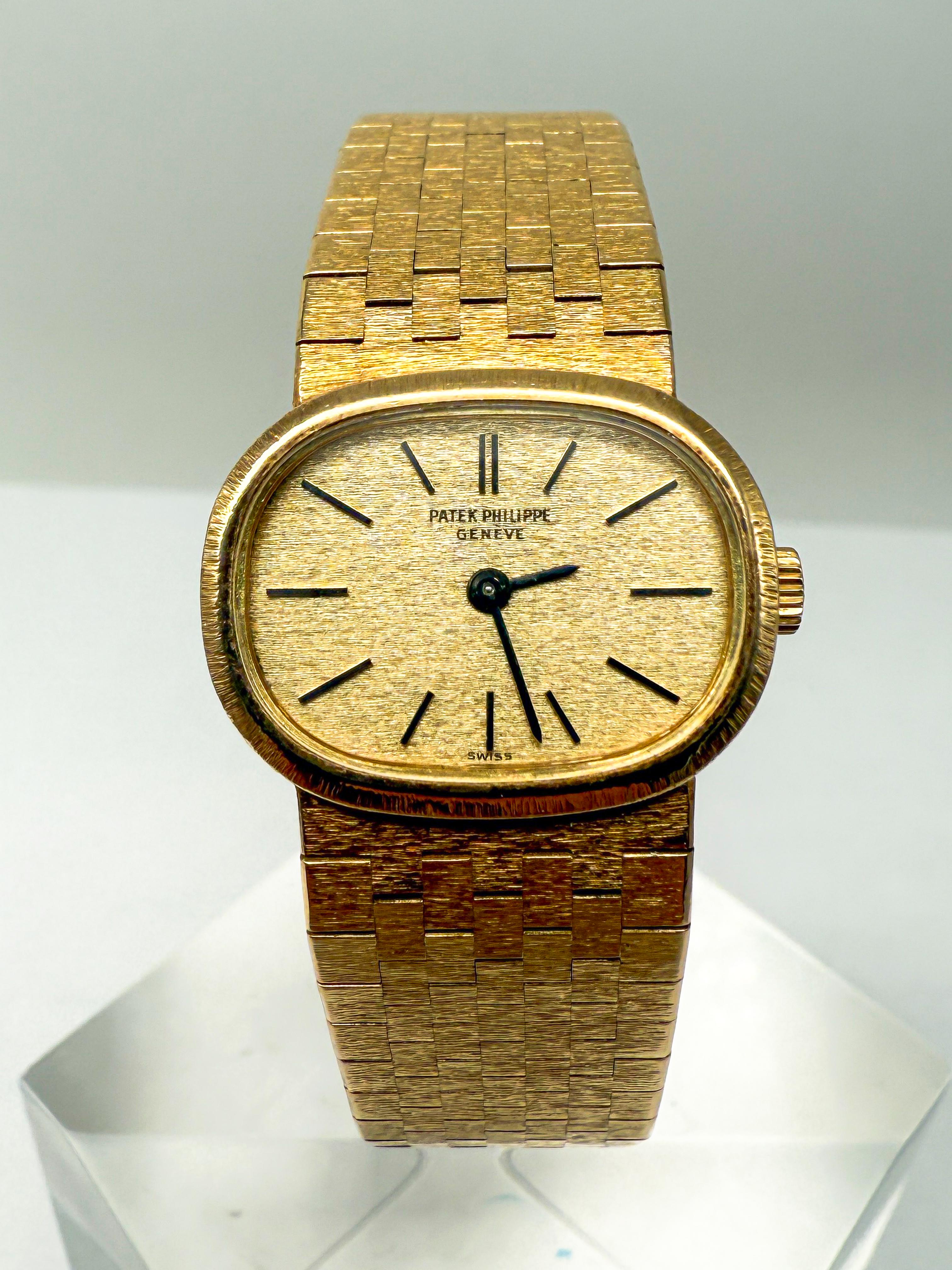 PATEK PHILIPPE Ellipse 18k Yellow Gold Ladies' Wristwatch 3373/1 1