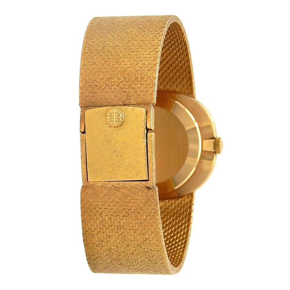 Patek Philippe Ellipse 18 Karat Yellow Gold Men's Watch Manual 3545/2 In Excellent Condition For Sale In New York, NY