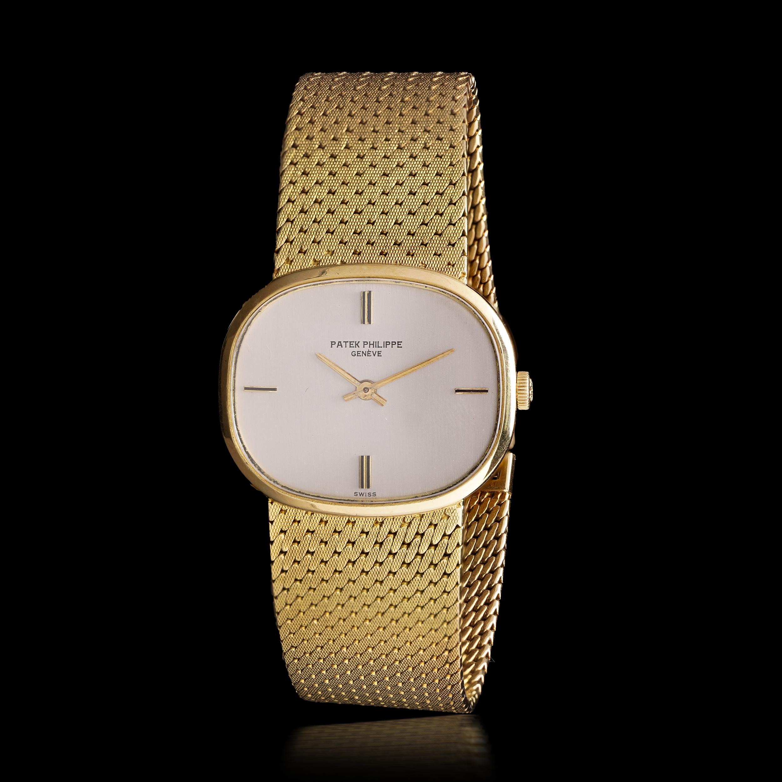 Patek Philippe ellipse 18kt Yellow Gold Manual Wind Wristwatch. For Sale 5