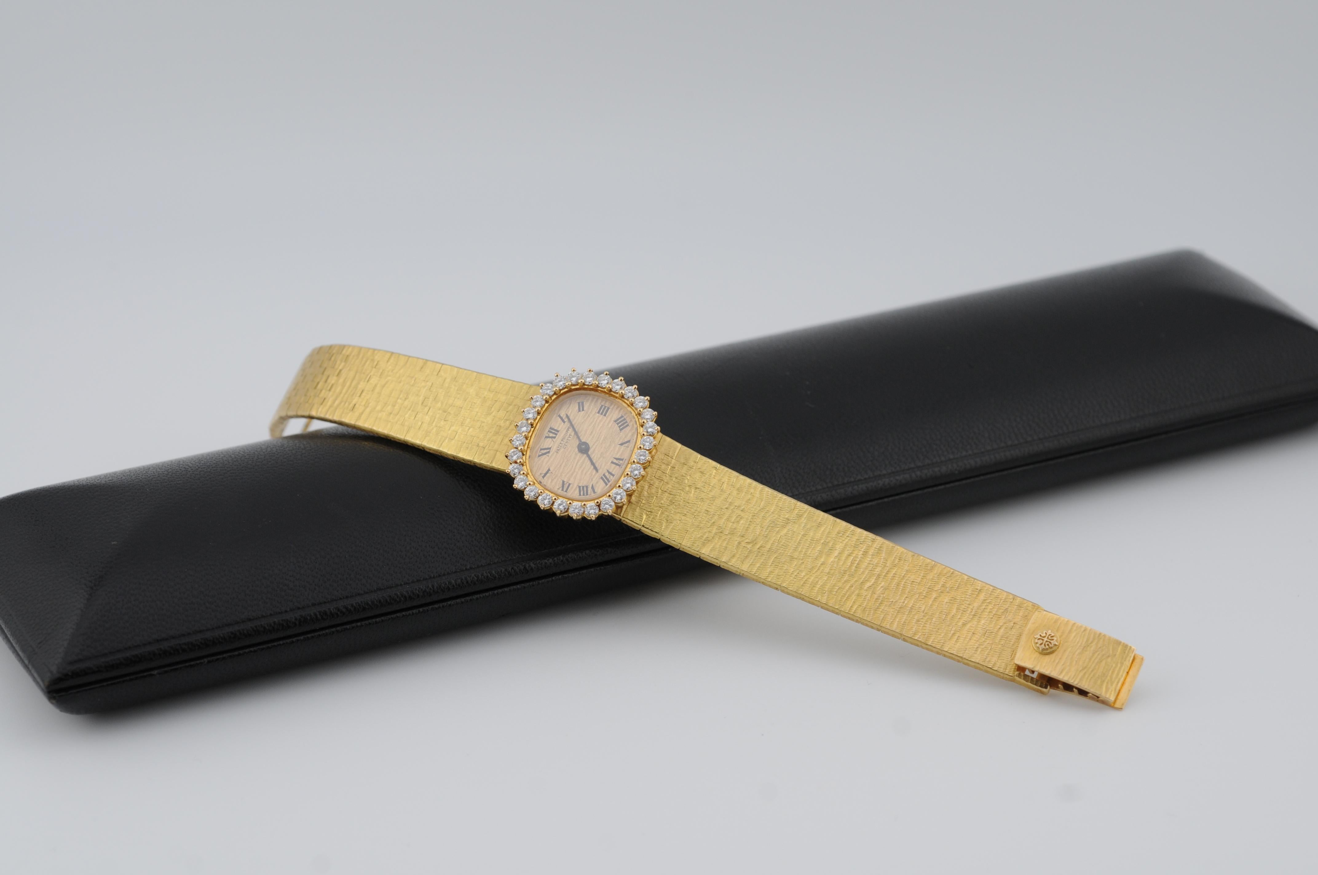 Patek Philippe Ellipse Watch with Diamonds in 18k yellow gold For Sale 12