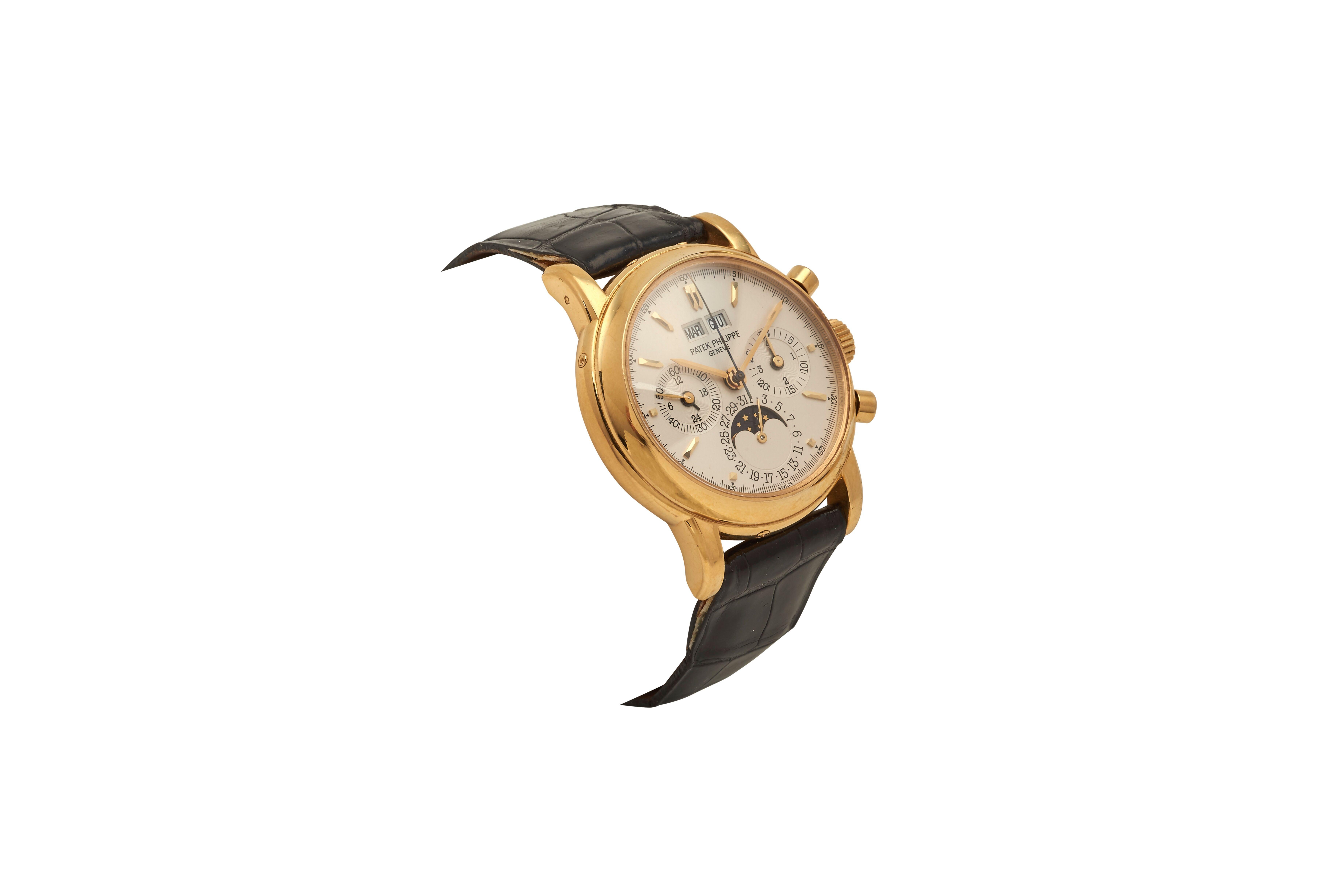 Patek Philippe Montre chronographe à calendrier perpétuel en or jaune fin avec phases de la lune Bon état - En vente à Palm Beach, FL