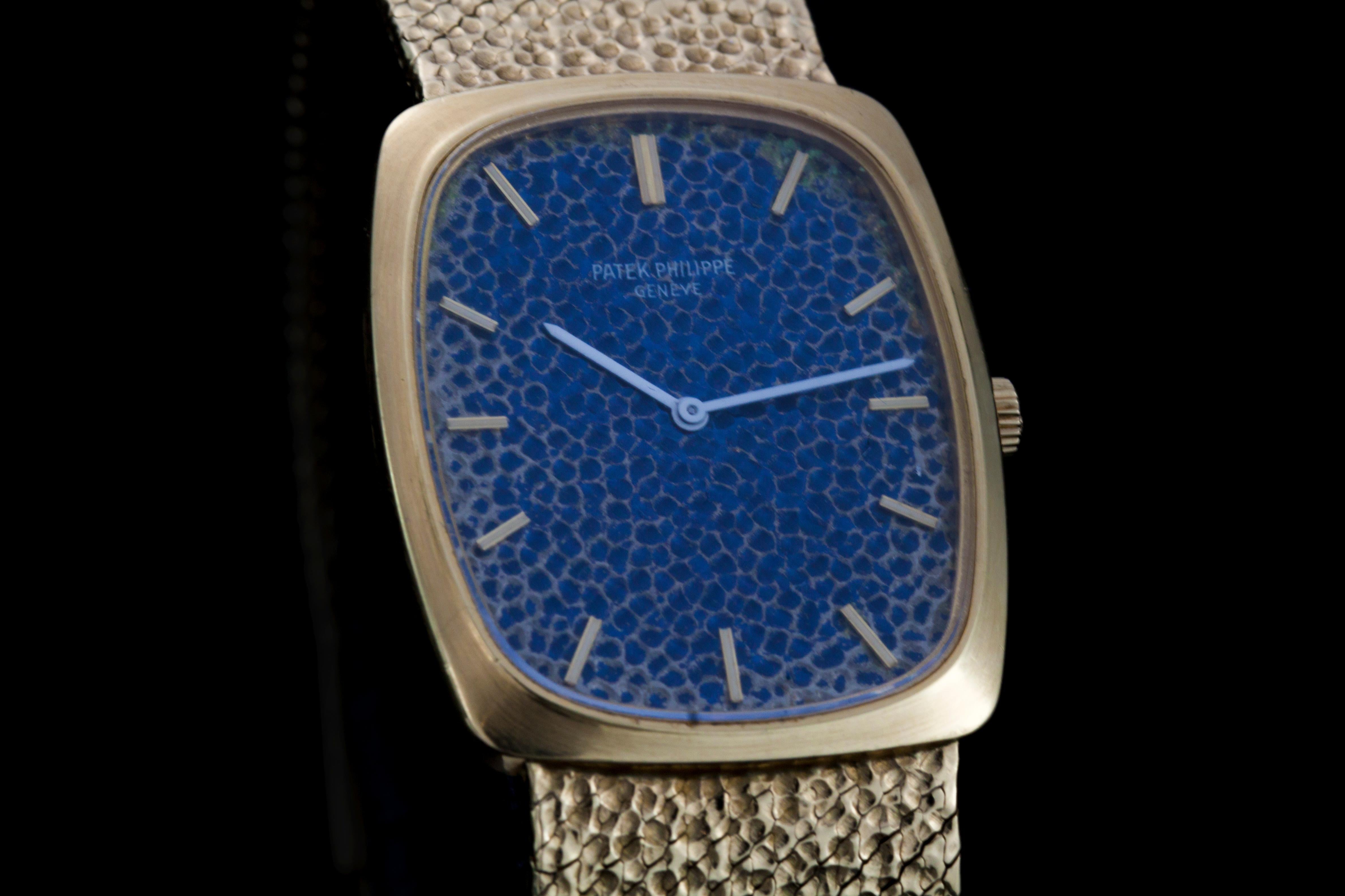Patek Philippe full 18kt yellow gold watch ref 3567
Made in 1980's

Ref: 3567
Gender: Unisex
Case Size: 26 mm
Movement: Manual Winding
Watchband Material: 18kt gold
Case material : 18kt gold
Display Type: Analogue
Dial: Blue
Box / Papers :