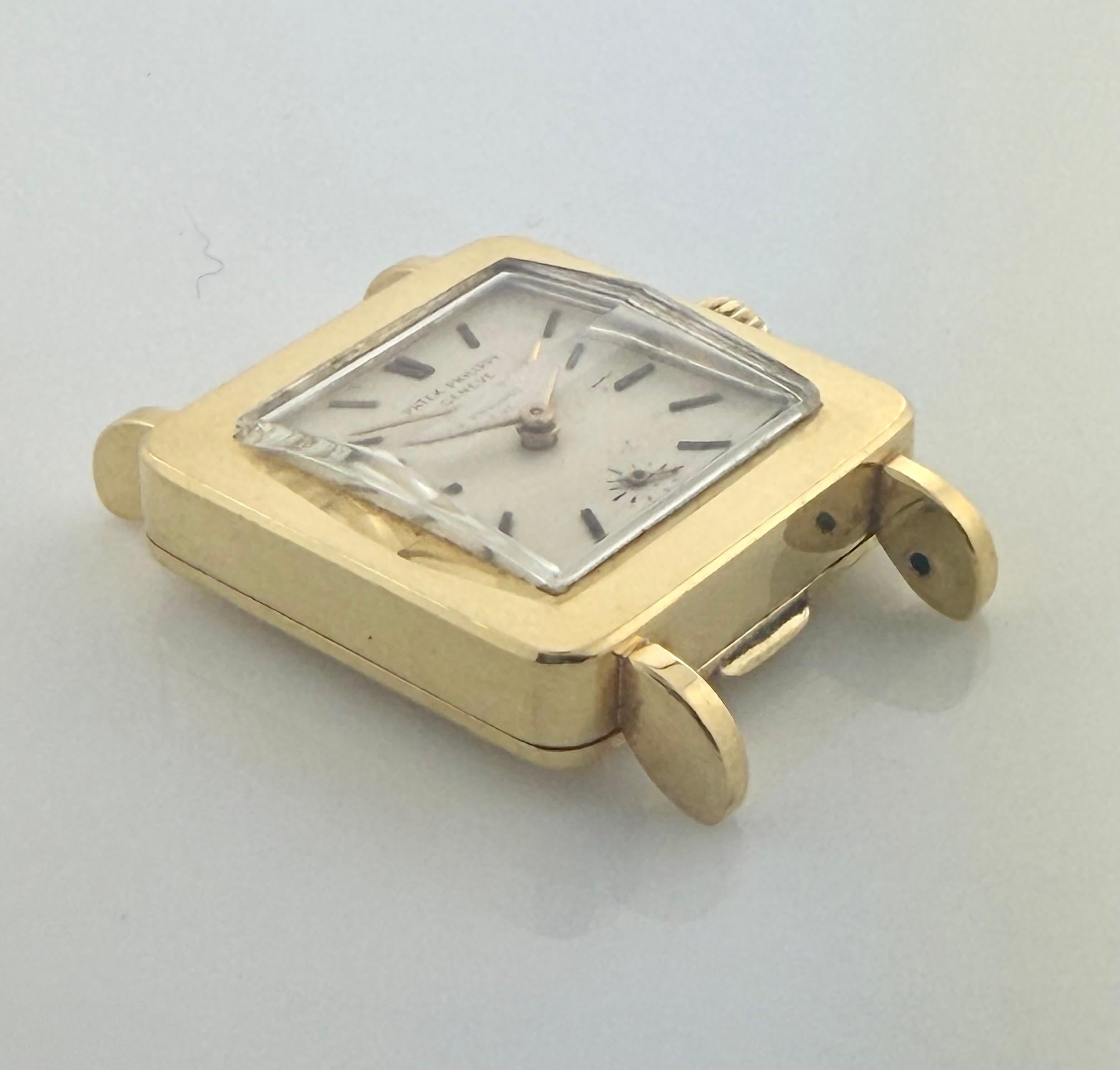 Patek Philippe Genève Vintage Square 18K Gold Wristwatch with Angled Crystal, Ci For Sale 1