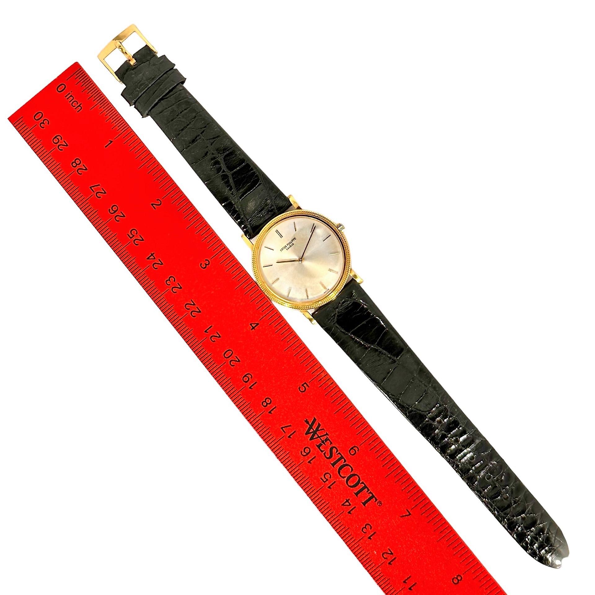 Gold Hobnail Calatrava Herrenarmbanduhr mit Selbstaufzug von Patek Philippe 4