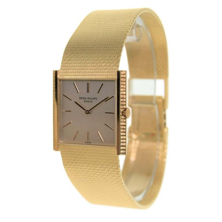 FACTORY / HOUSE: Patek Philippe 
STYLE / REFERENCE: Square Bracelet Dress / Ref. 3494
METAL / MATERIAL: 18Kt. Yellow Gold
CIRCA: 1965 / 1966
DIMENSIONS: 26mm X 26mm
MOVEMENT / CALIBER: Manual Winding / 18 Jewels / Cal. 175
DIAL / HANDS: Original