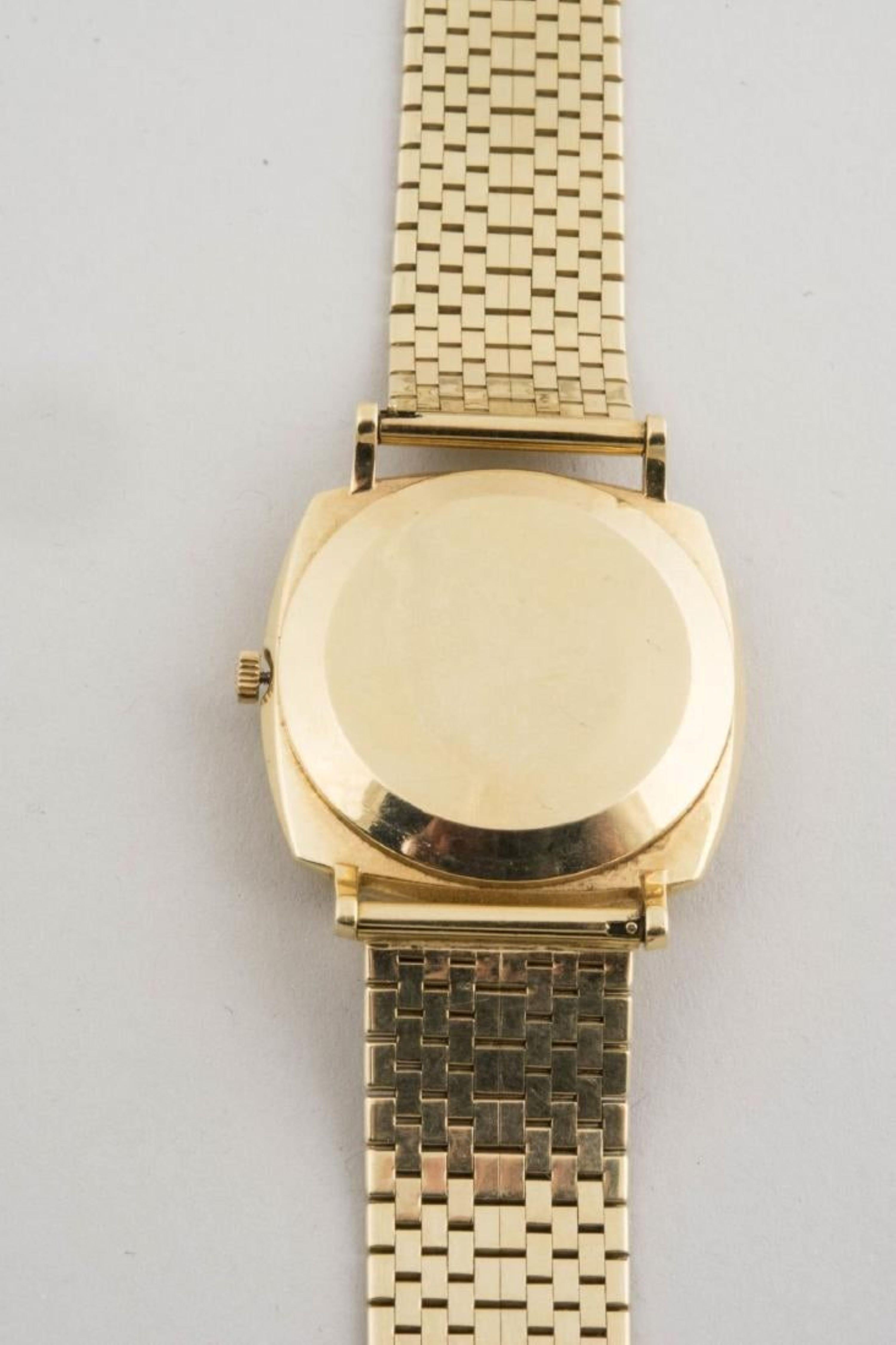 Patek Philippe Gold Watch In Good Condition For Sale In Westfield, NJ