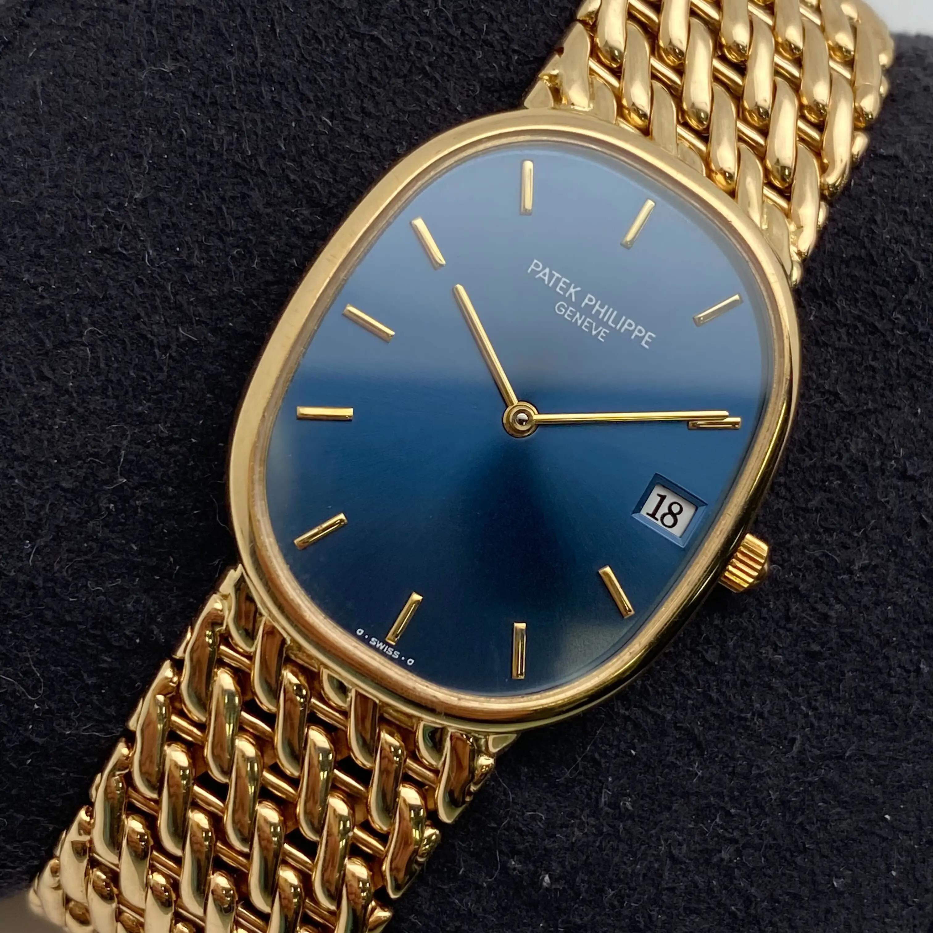 Patek Philippe Golden Ellipse Montre en or jaune 18 carats cadran bleu 3788/17 en vente 3