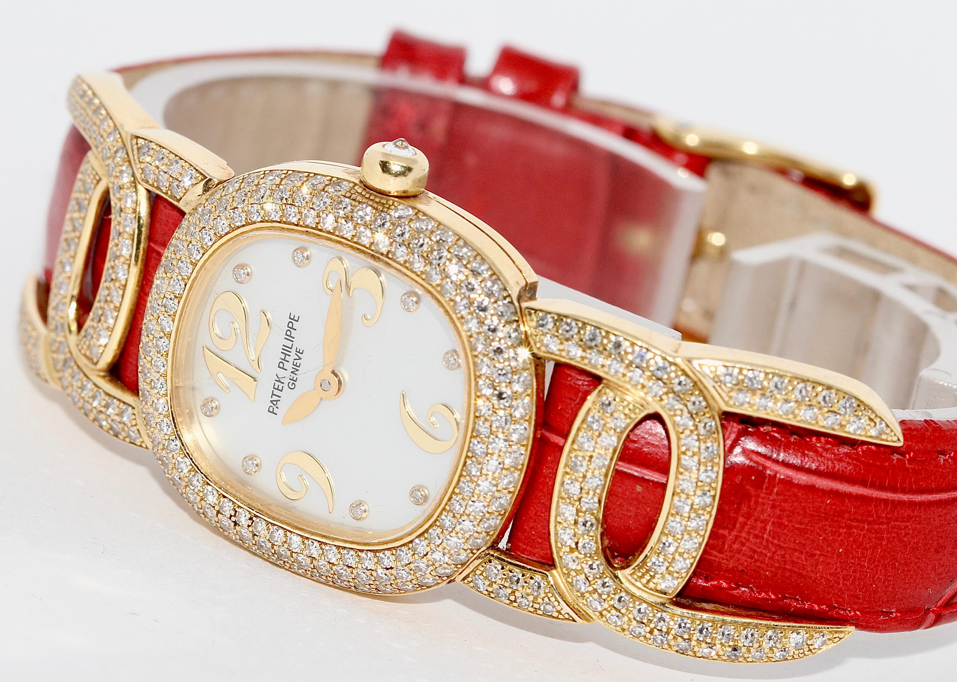 Patek Philippe Golden Ellipse Ladies Wristwatch, with MOP and Diamonds 18K Gold In Fair Condition In Berlin, DE