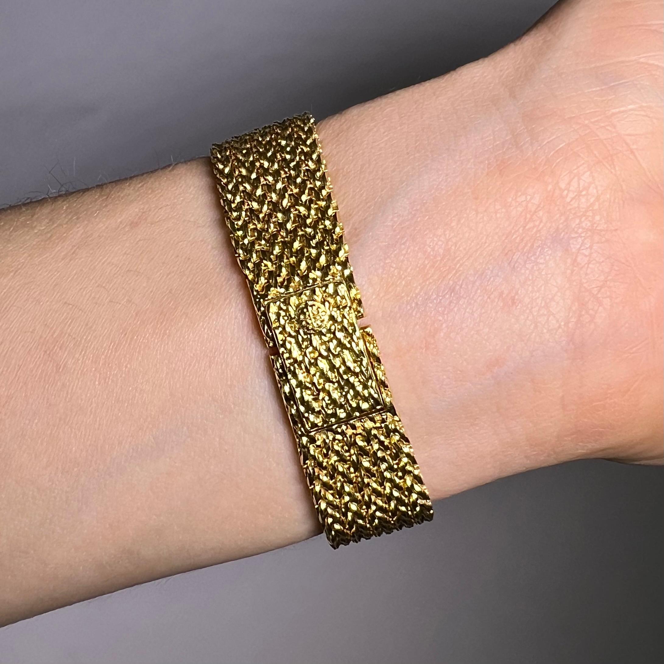 Patek Philippe Golden Ellipse Watch in 18 Karat Yellow Gold, 1975 8