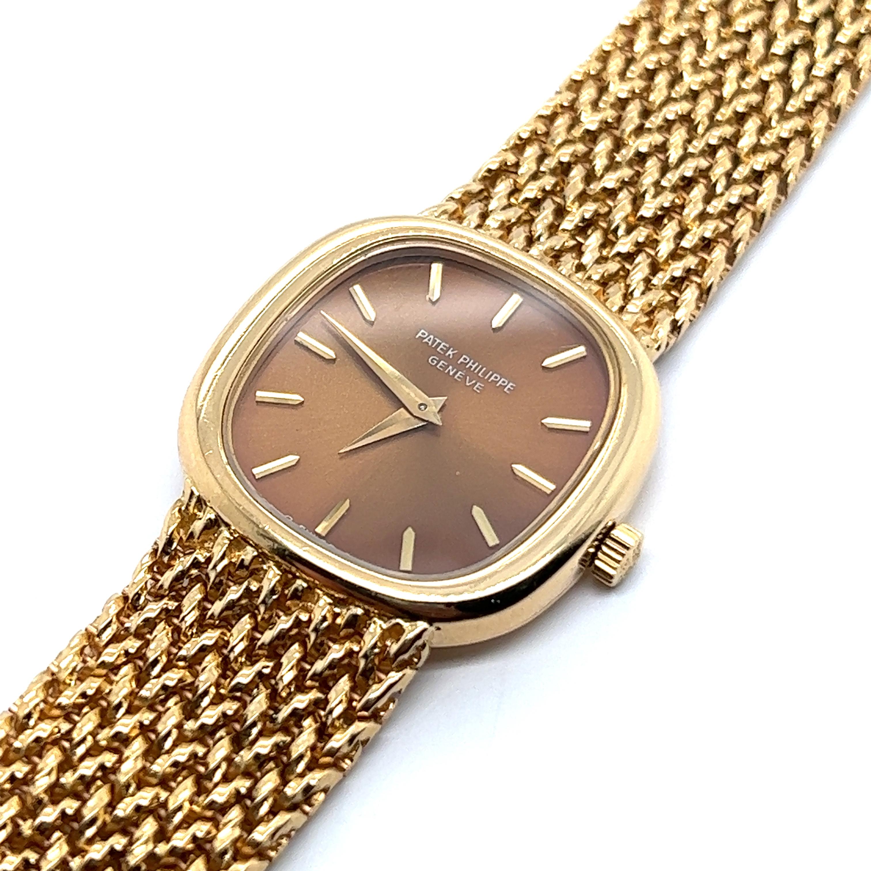 Modern Patek Philippe Golden Ellipse Watch in 18 Karat Yellow Gold, 1975