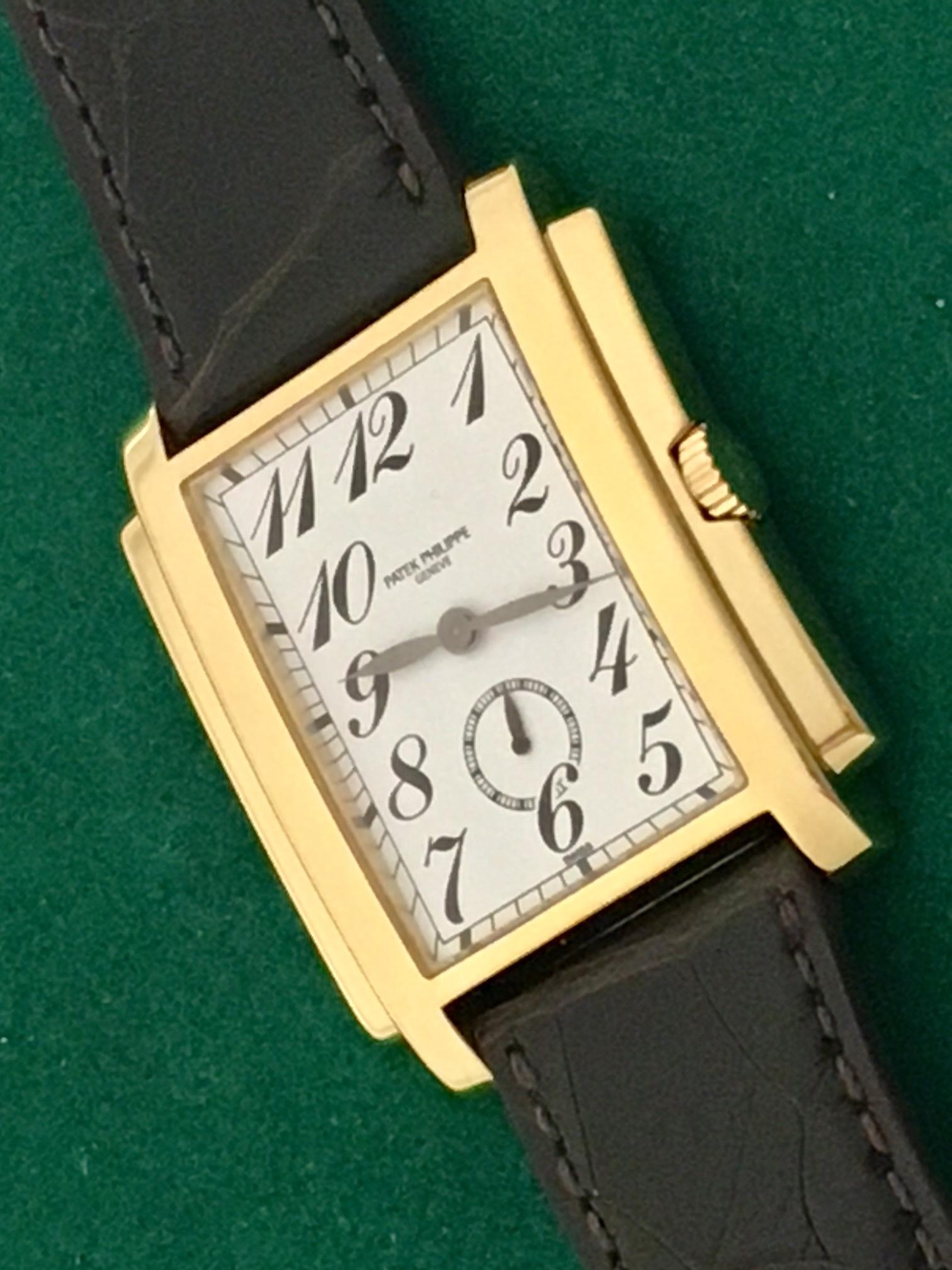 Contemporary Patek Philippe Gondola 215 Movement with 19 Jewels For Sale