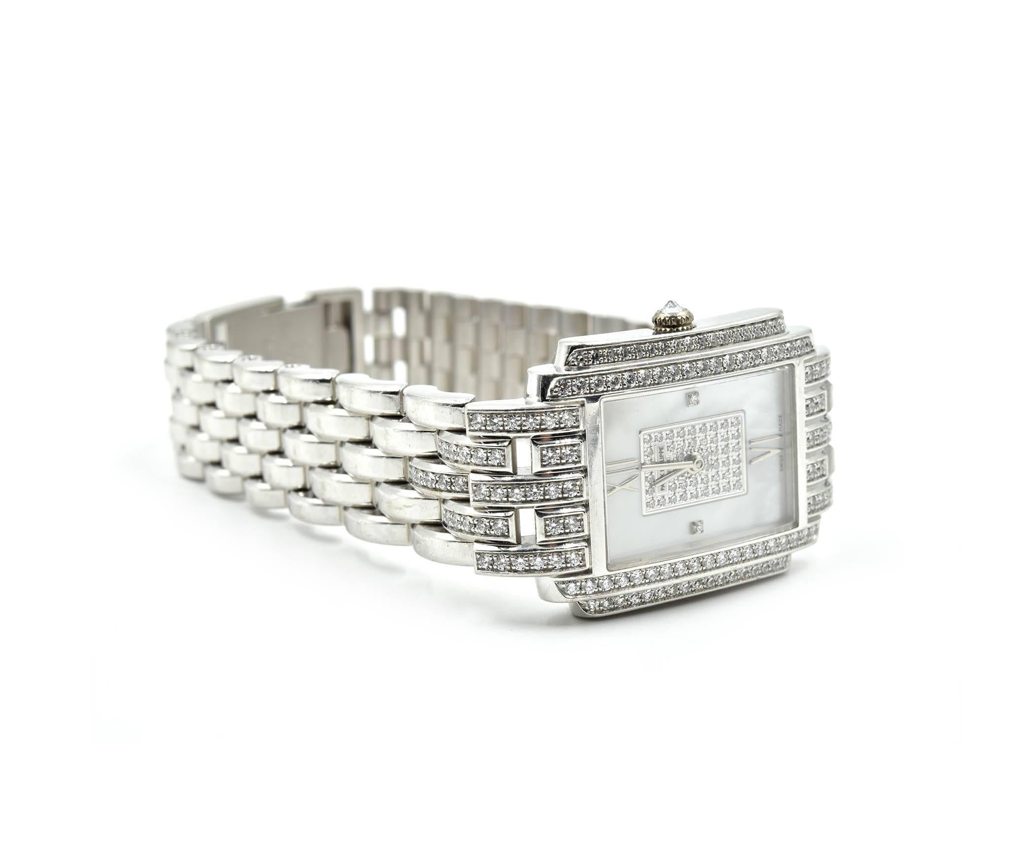 Patek Philippe Ladies white gold Diamond Gondolo Quartz Wristwatch Ref 4825 In Excellent Condition In Scottsdale, AZ