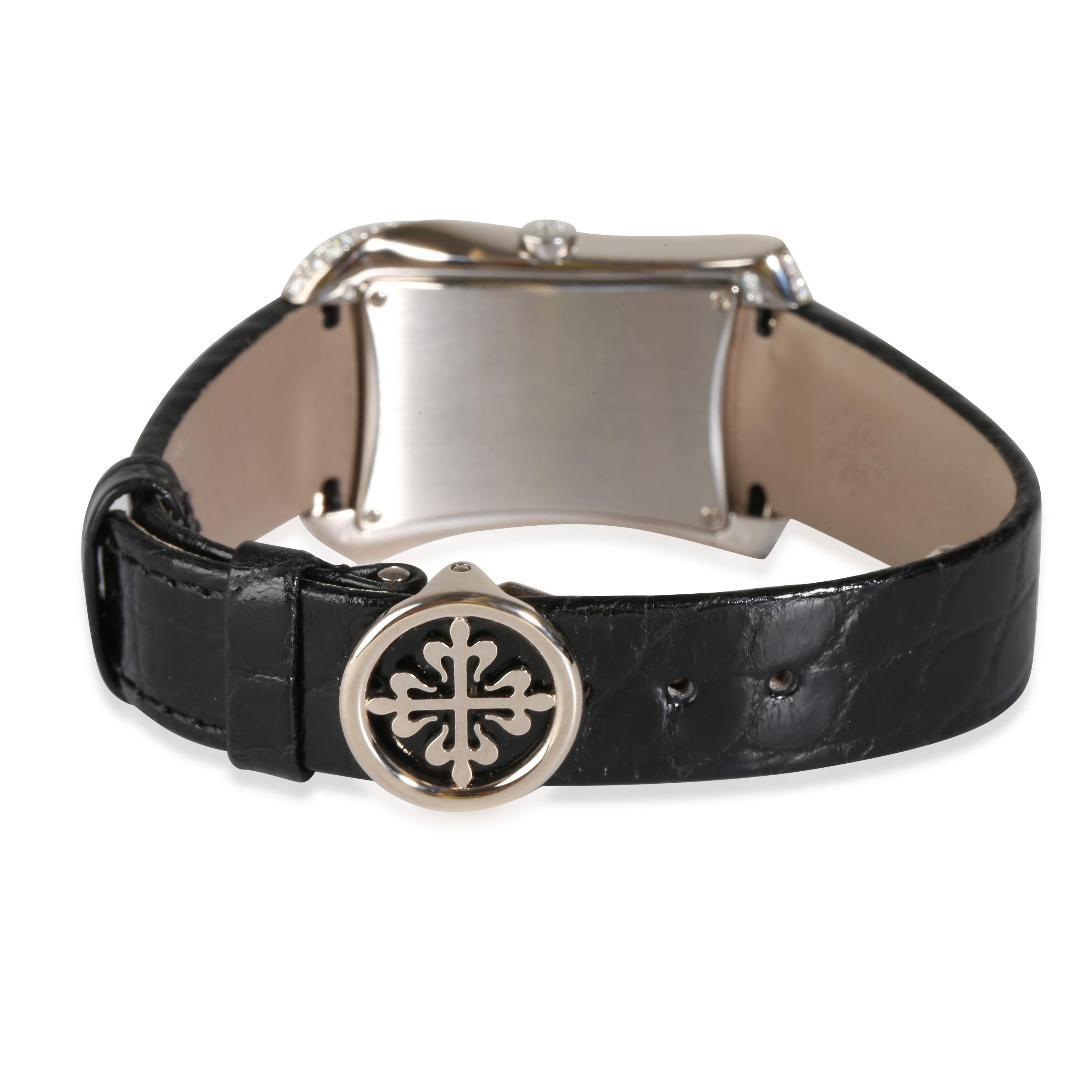 Patek Philippe Gondolo 4972G-001 Women's Watch in 18K White Gold

SKU: 140452

PRIMARY DETAILS
Brand: Patek Philippe
Model: Gondolo
Country of Origin: Switzerland
Movement Type: Quartz: Battery
Year Manufactured: 2009
Year of Manufacture: