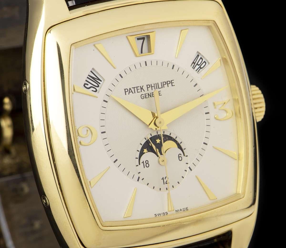 Patek Philippe Gondolo Annual Calendar Gold Silver Dial 5135J Wristwatch In Good Condition In London, GB