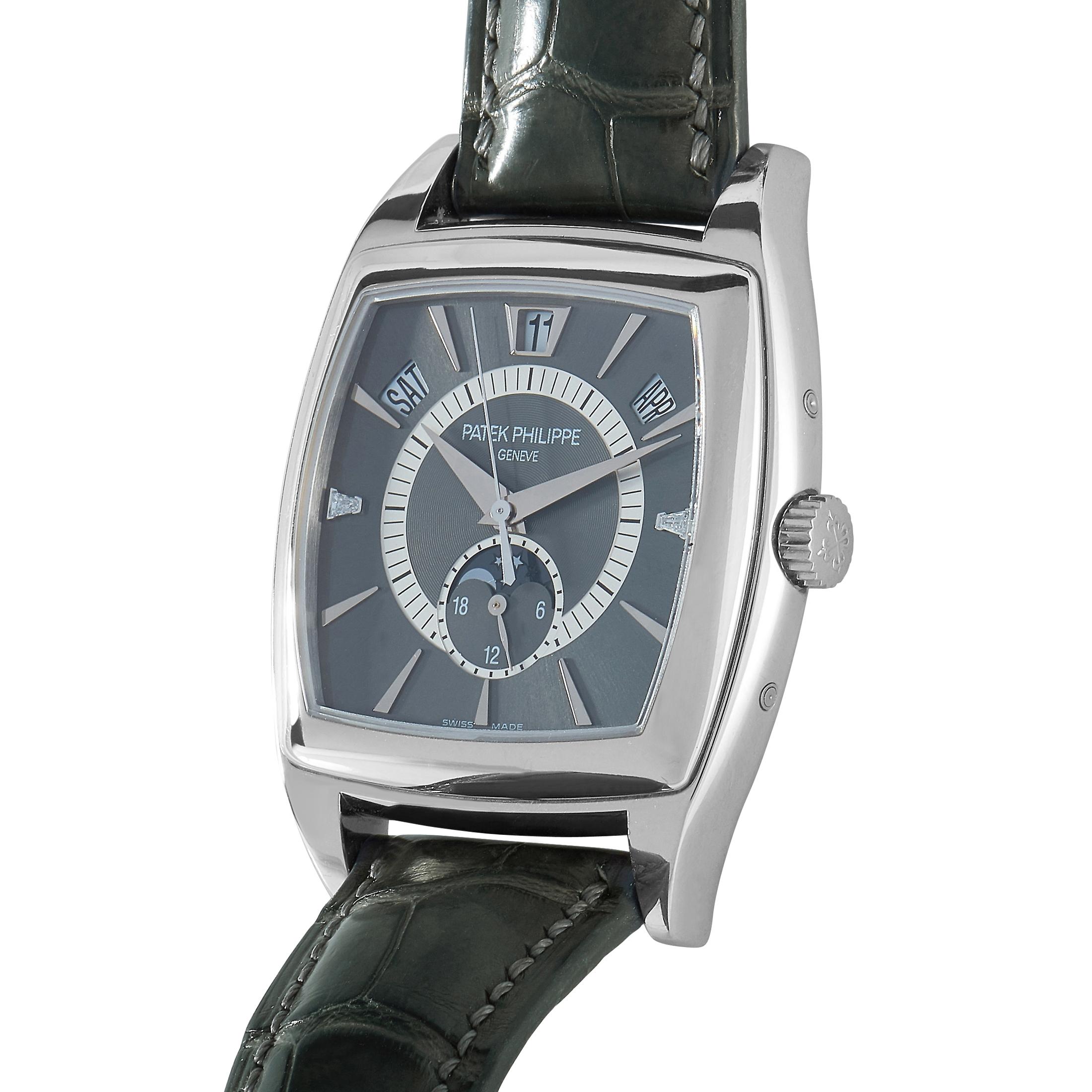 The Patek Philippe Gondolo Calendario, reference number 5135P-001, is a member of the renowned “Gondolo” collection.

The watch is presented with a platinum case that boasts see-through back. The case is mounted onto a gray leather strap fitted with