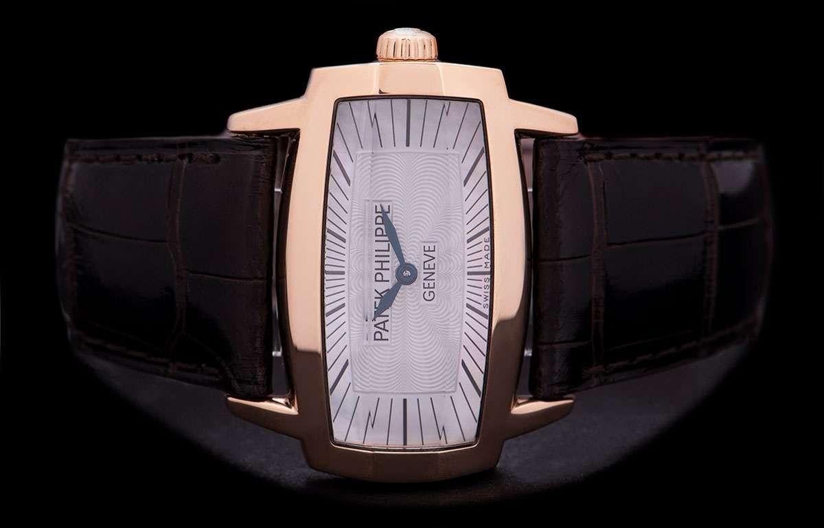 Women's Patek Philippe Gondolo Gemma 18 Karat Rose Gold White Mother of Pearl Dial 4980R