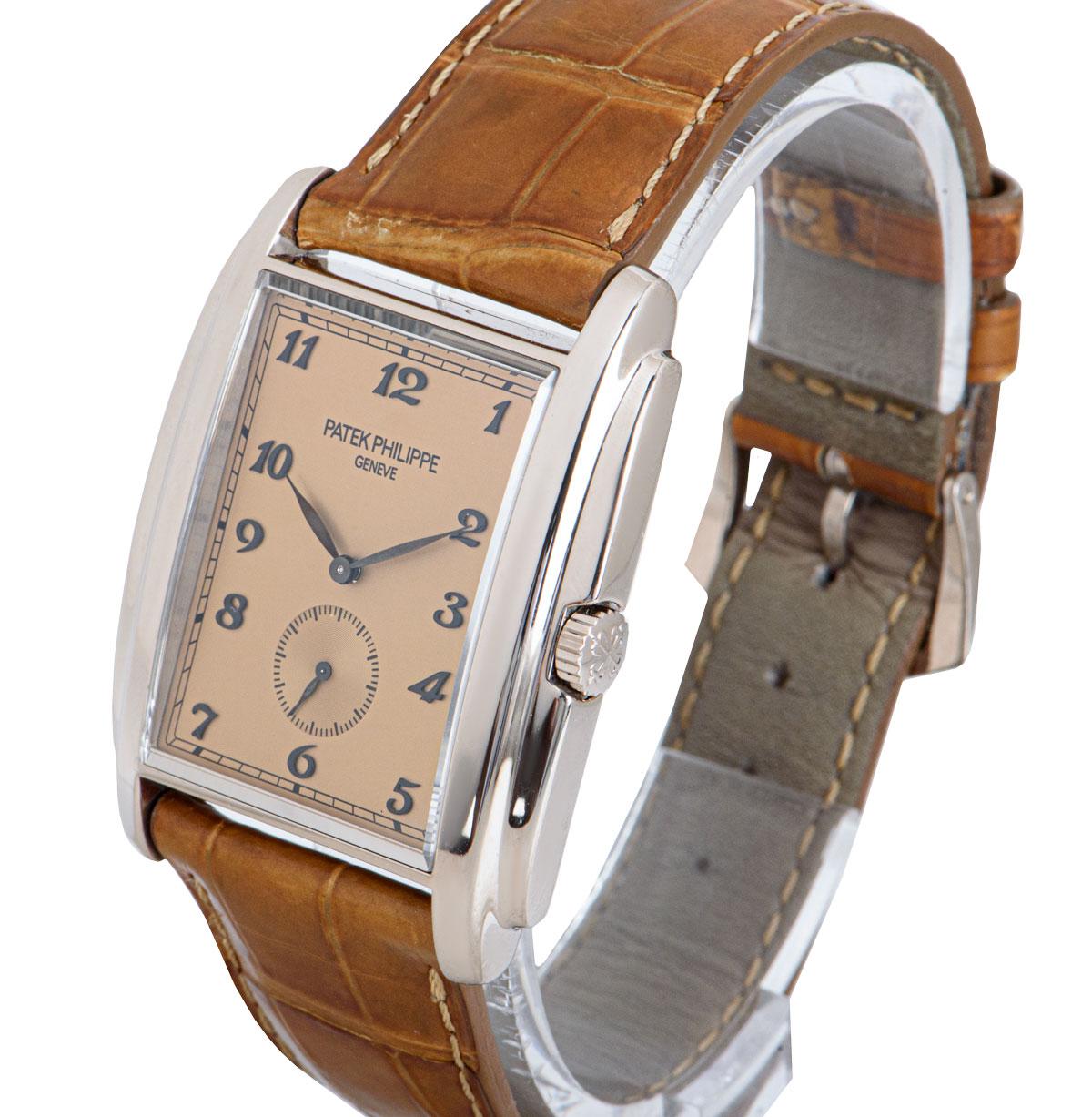 A 33.4 mm 18k White Gold Gondolo Gents Wristwatch, rose dial with applied Breguet numerals, small seconds at 6 0'clock, a fixed 18k white gold bezel, an original brown leather strap with an original 18k white gold pin buckle, sapphire glass,