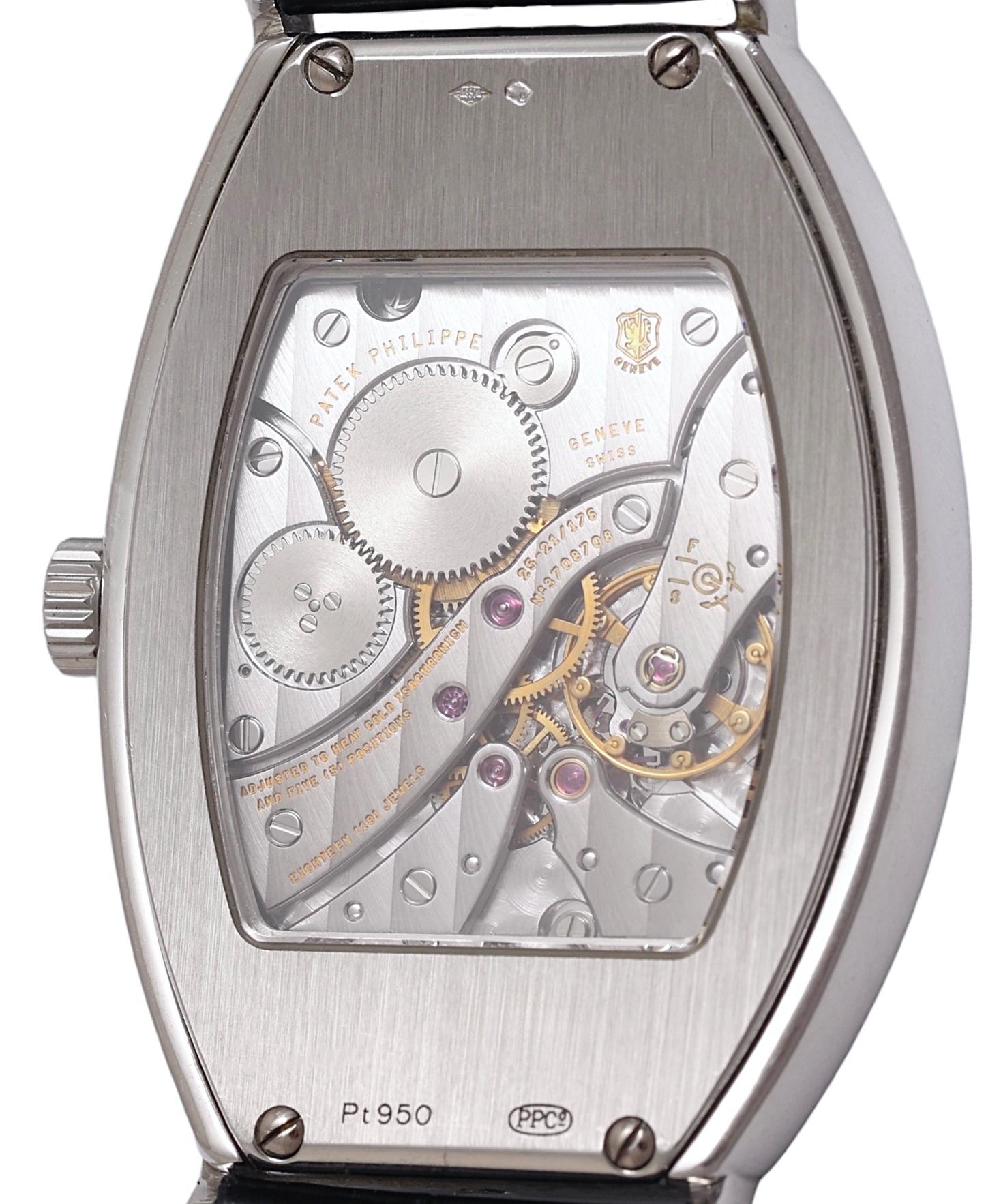 Patek Philippe Gondolo, platino, meccanico, scatola e documenti completi, ref. 5098P in vendita 8