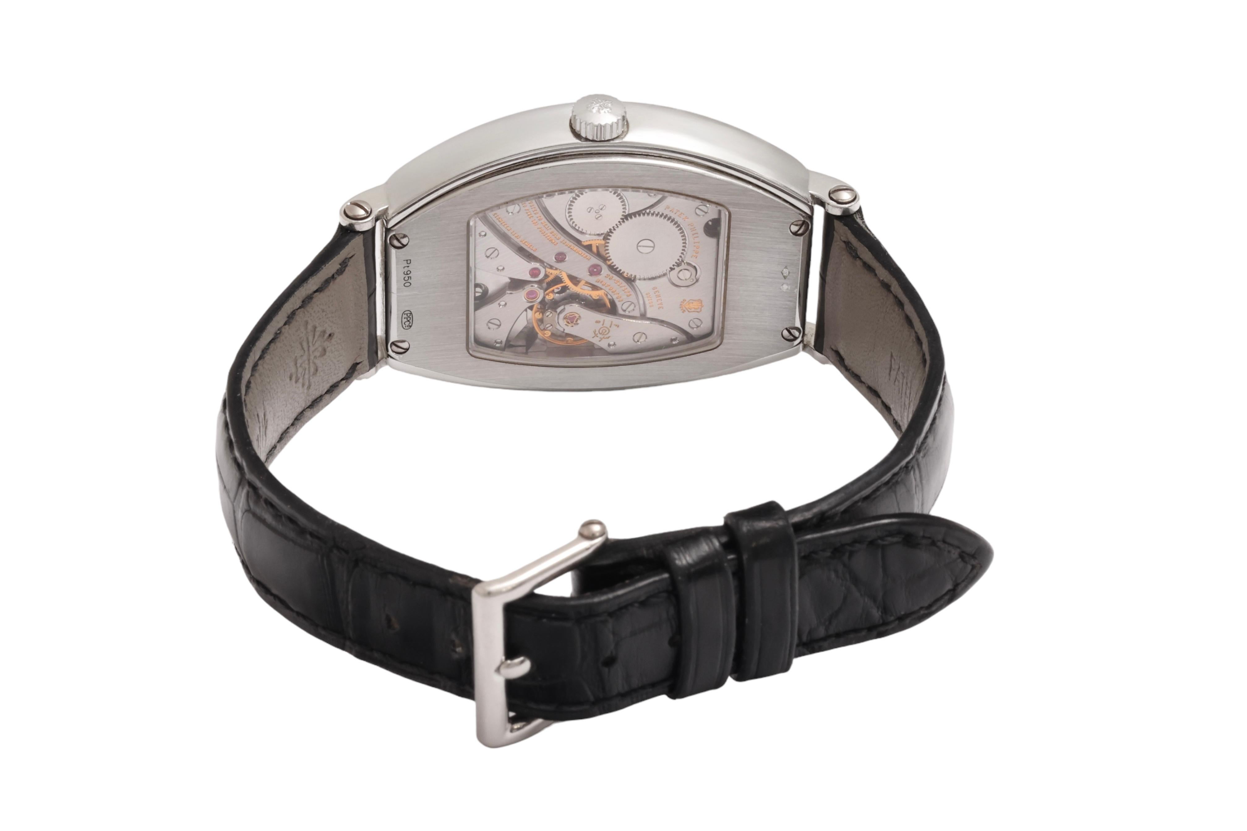 Patek Philippe Gondolo, platino, meccanico, scatola e documenti completi, ref. 5098P in vendita 4