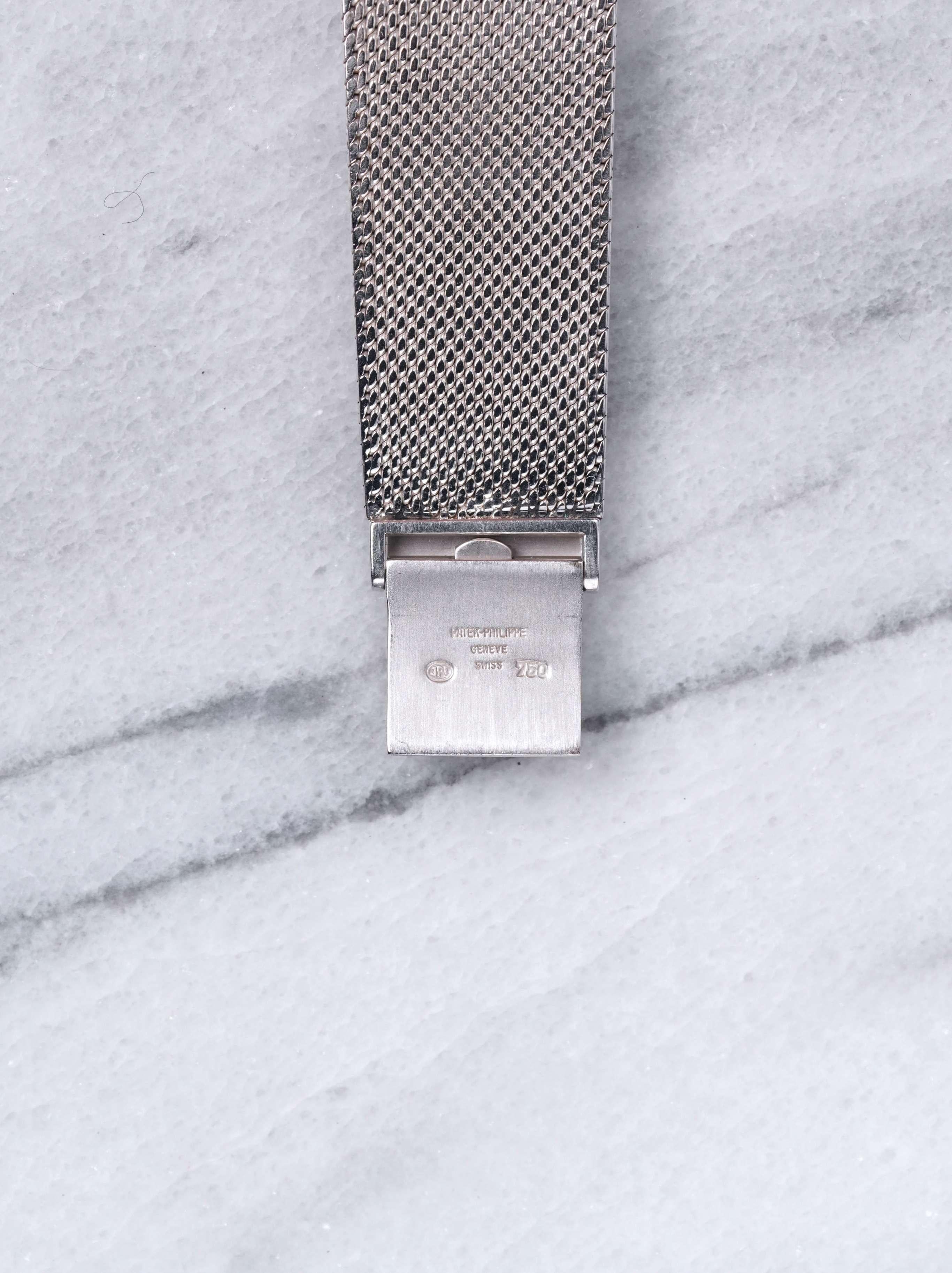 Women's or Men's Patek Philippe Gondolo Watch in 18K White Gold, 1970s For Sale