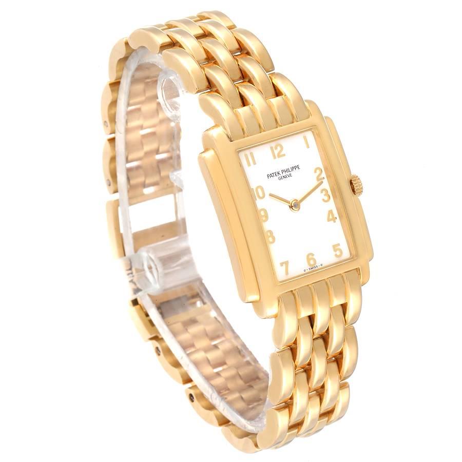 Damenuhr mit weißem Gondolo-Zifferblatt aus Gelbgold von Patek Philippe, 4824 Papiere im Zustand „Hervorragend“ im Angebot in Atlanta, GA