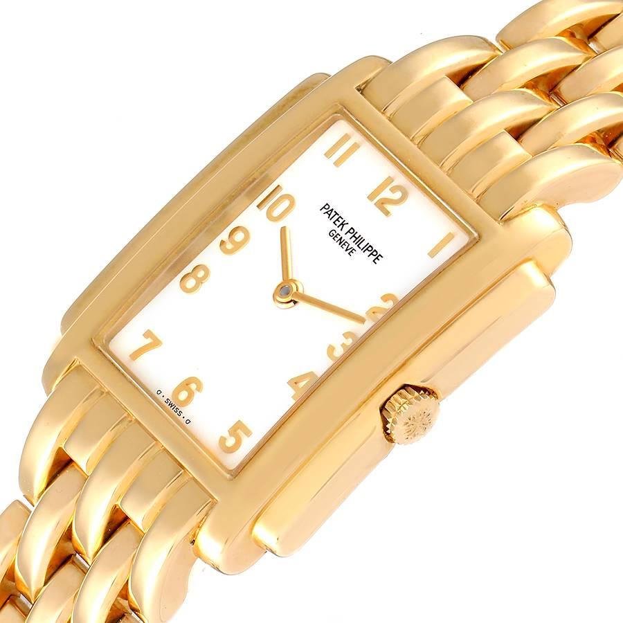 Damenuhr mit weißem Gondolo-Zifferblatt aus Gelbgold von Patek Philippe, 4824 Papiere im Angebot 2