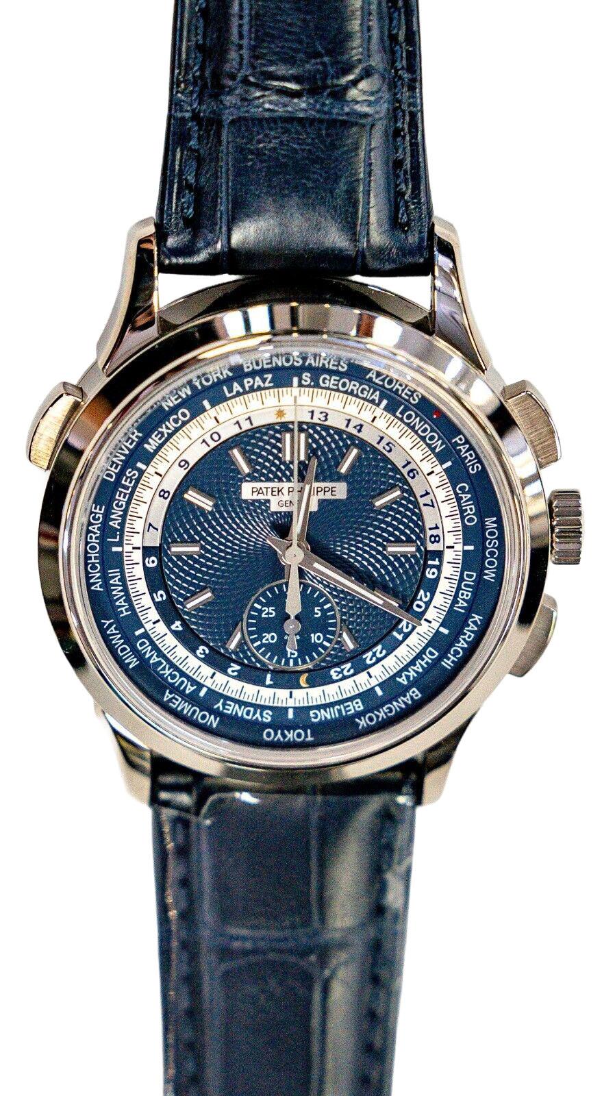 Lo squisito orologio da uomo Patek Philippe Grand Complications, numero di riferimento 5930G-010, è un capolavoro di artigianato orologiero. Caratterizzato da un'elegante lunetta argentata e da un sofisticato quadrante blu ornato da indici a