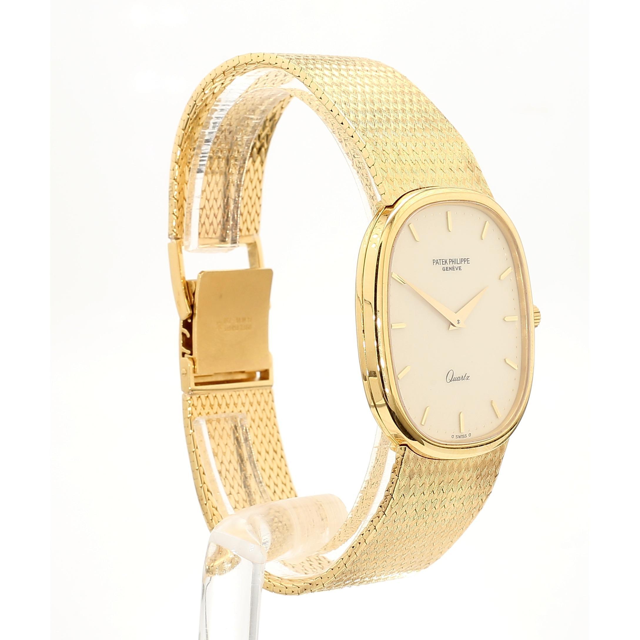 Patek Philippe Grand Ellipse CIRCA 1980 in 18k Gelbgold mit elfenbeinfarbenem Zifferblatt im Angebot 2