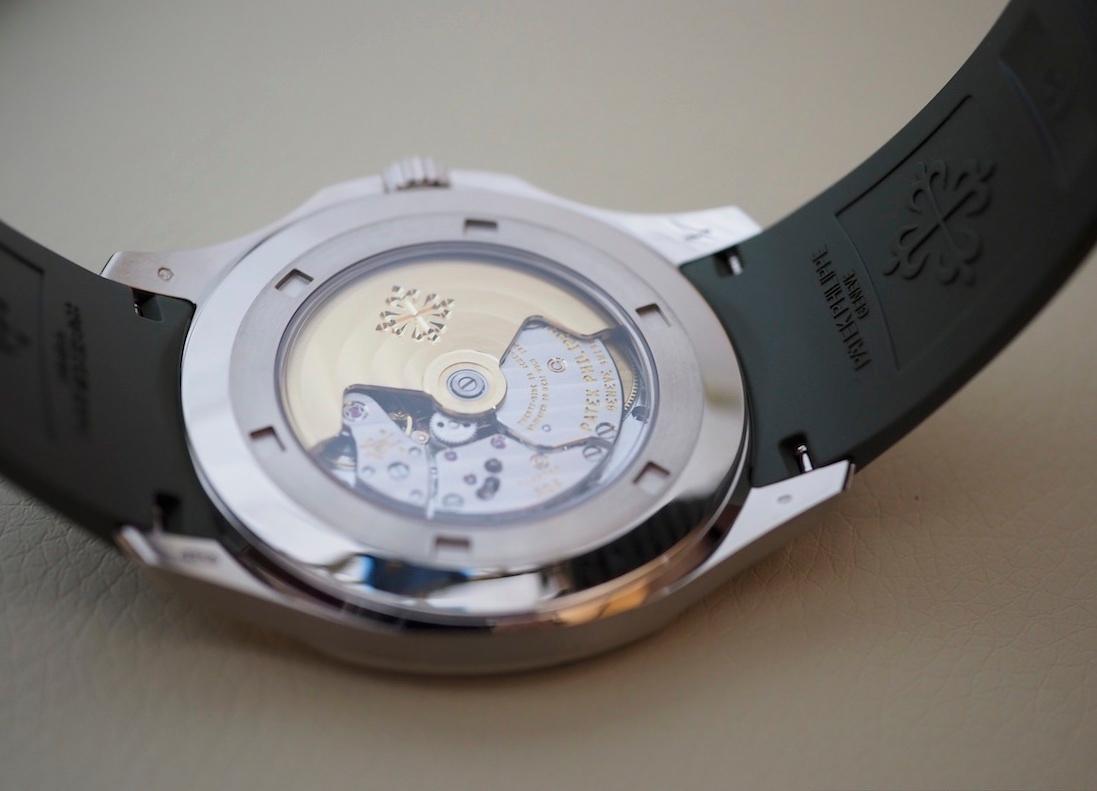 Brilliant Cut Patek Philippe Jumbo Khaki Green Green Dial Automatic 5168G-010 Wristwatch For Sale