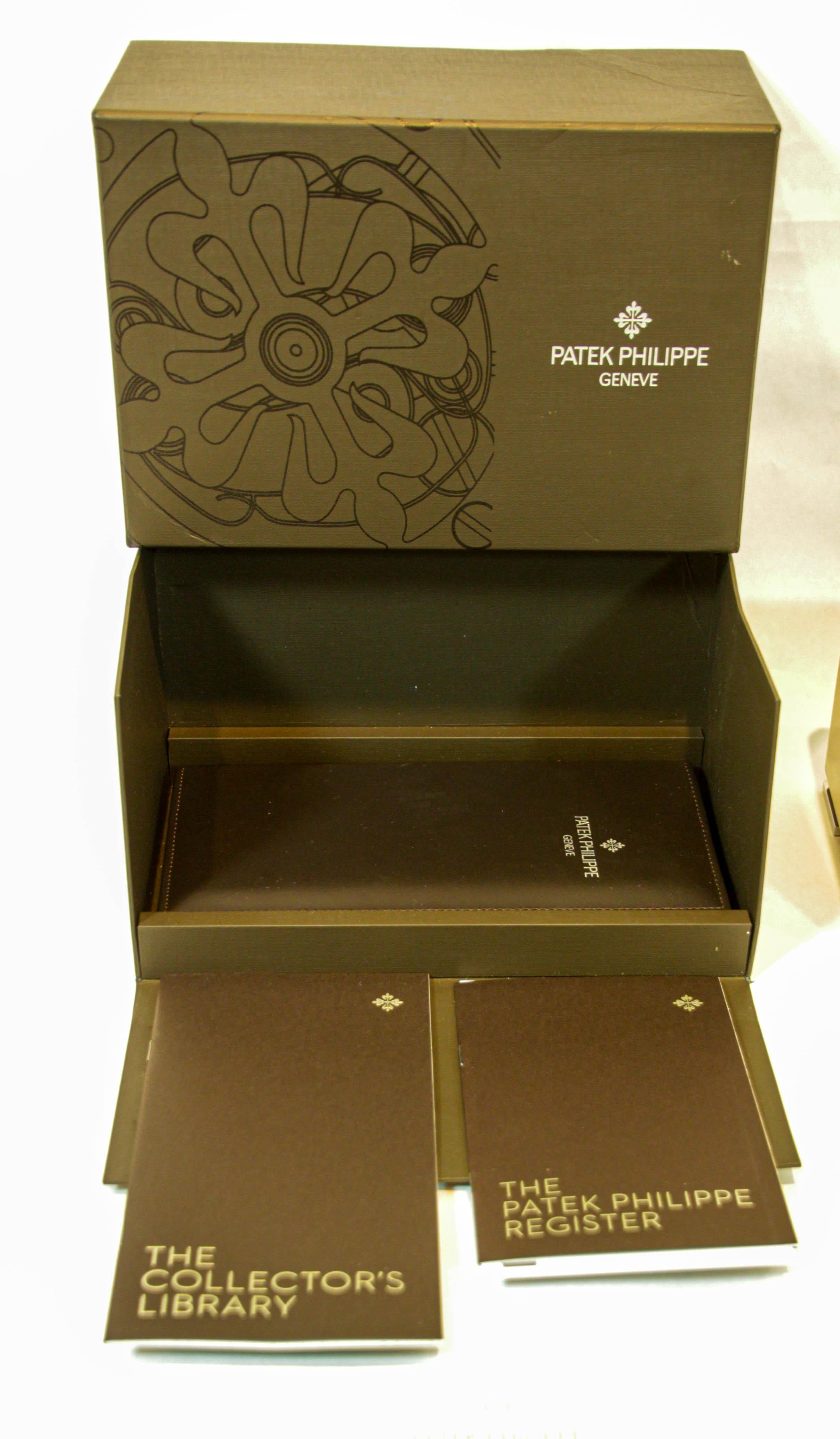 Patek Philippe Lacquered Wood Swiss Watch Presentation Box For Sale 14