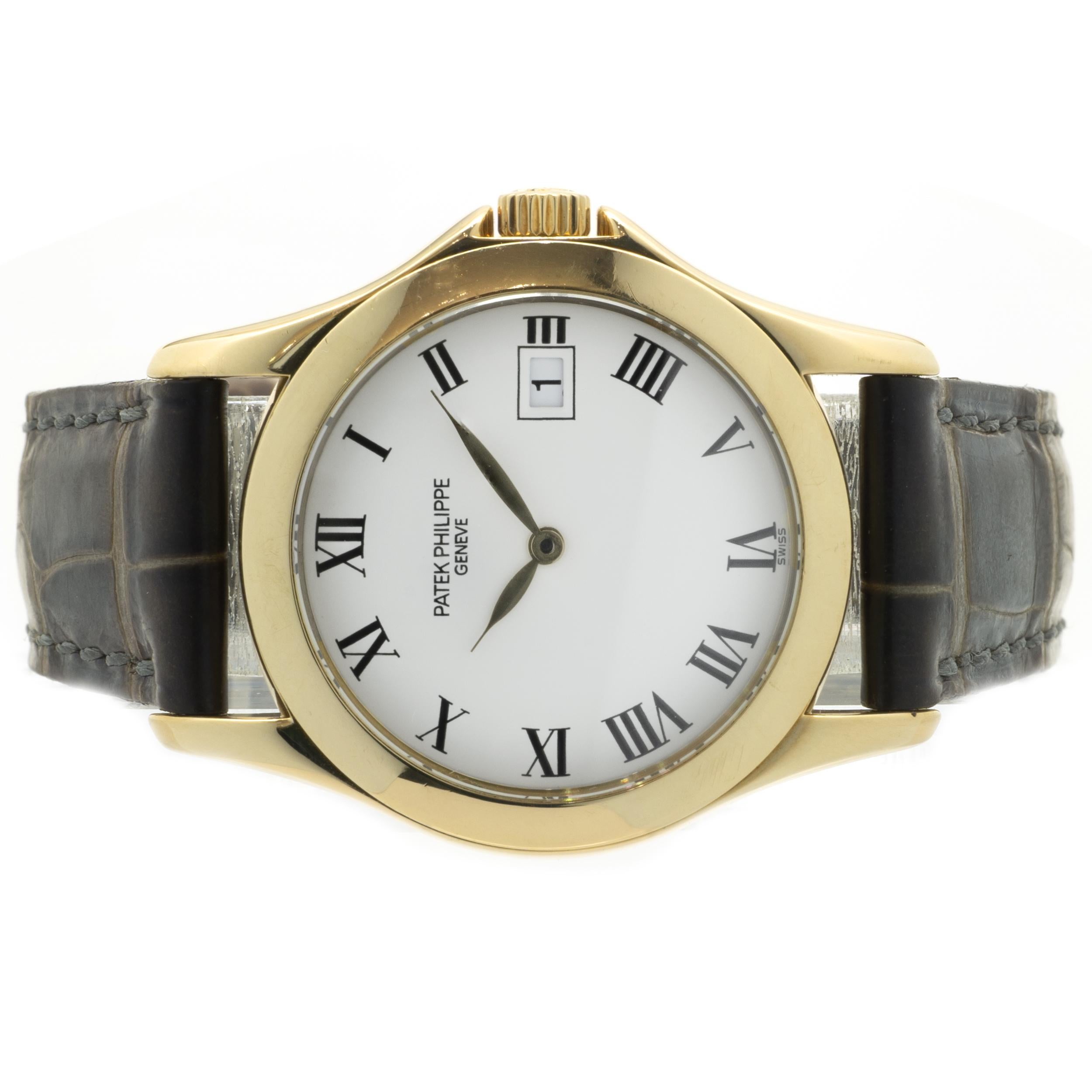Movement: automatic
Function: hours, minutes, date
Case: 28mm 18K yellow gold round case, sapphire crystal
Dial: white roman dial, gold hands
Band: Patek Philippe brown leather strap with buckle
Reference #: 4906
Serial #: 4133XXX /