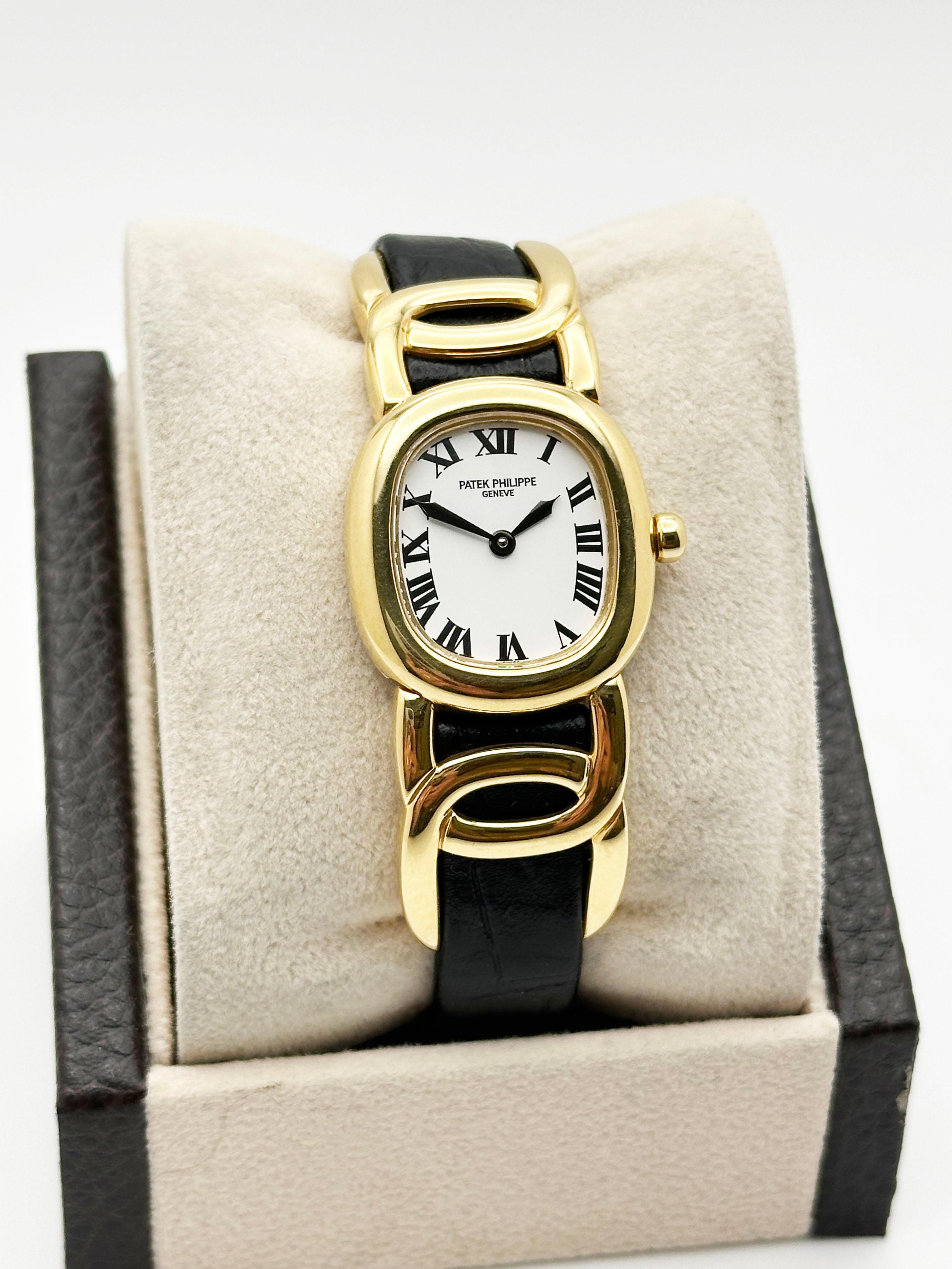 Patek Philippe pour femme Ellipse 4830J Bracelet en cuir doré et or jaune 18 carats Excellent état - En vente à San Diego, CA