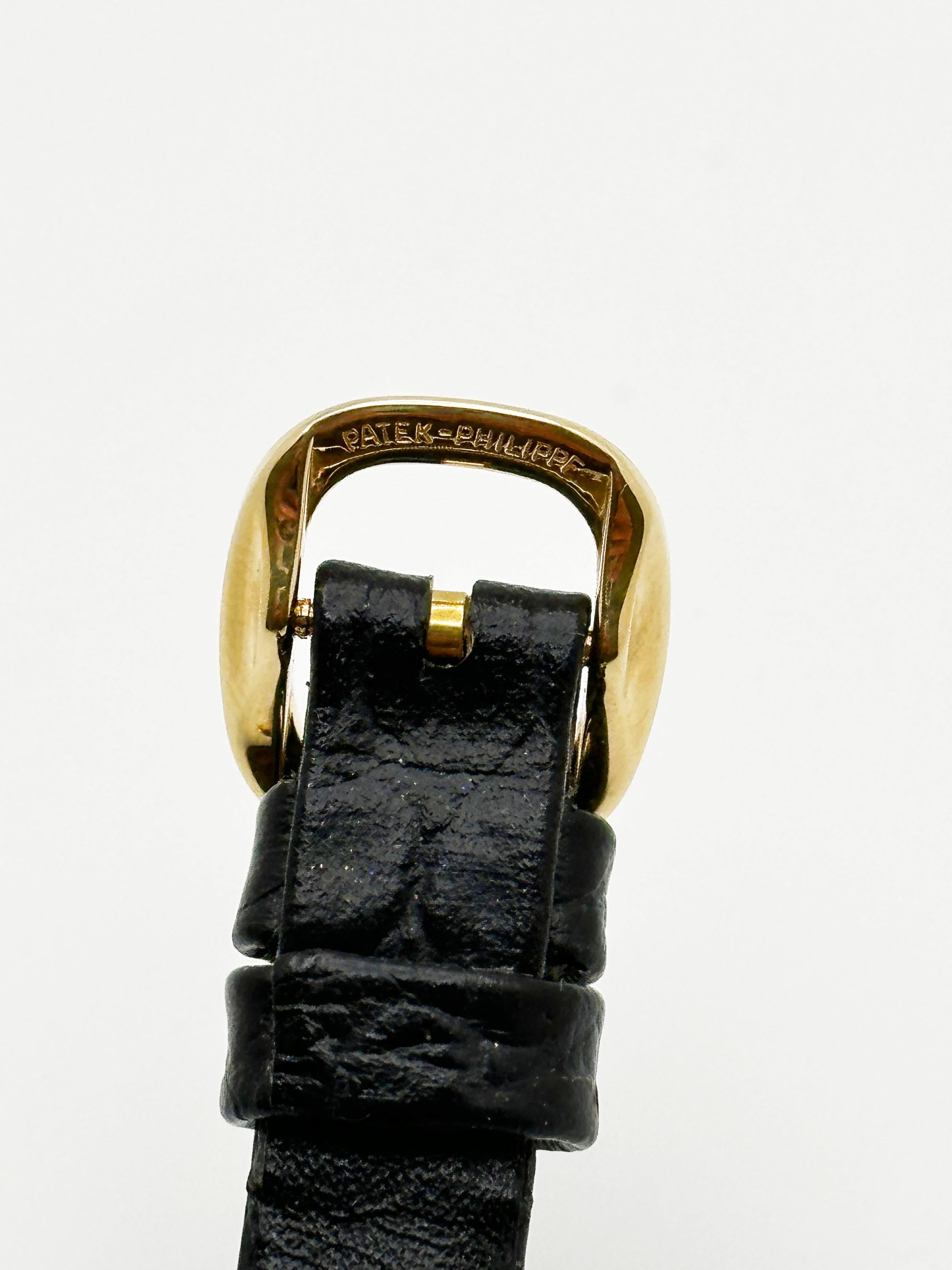 Patek Philippe pour femme Ellipse 4830J Bracelet en cuir doré et or jaune 18 carats en vente 3
