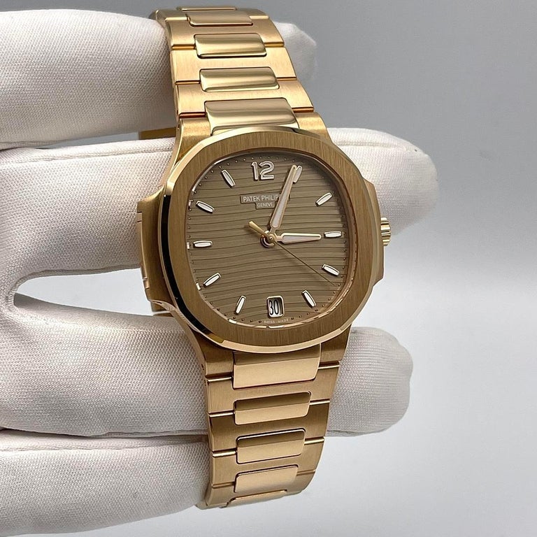 Patek Philippe Ladies Nautilus Rose gold Golden Brown Opaline Dial 7118/1R In New Condition For Sale In New York, NY