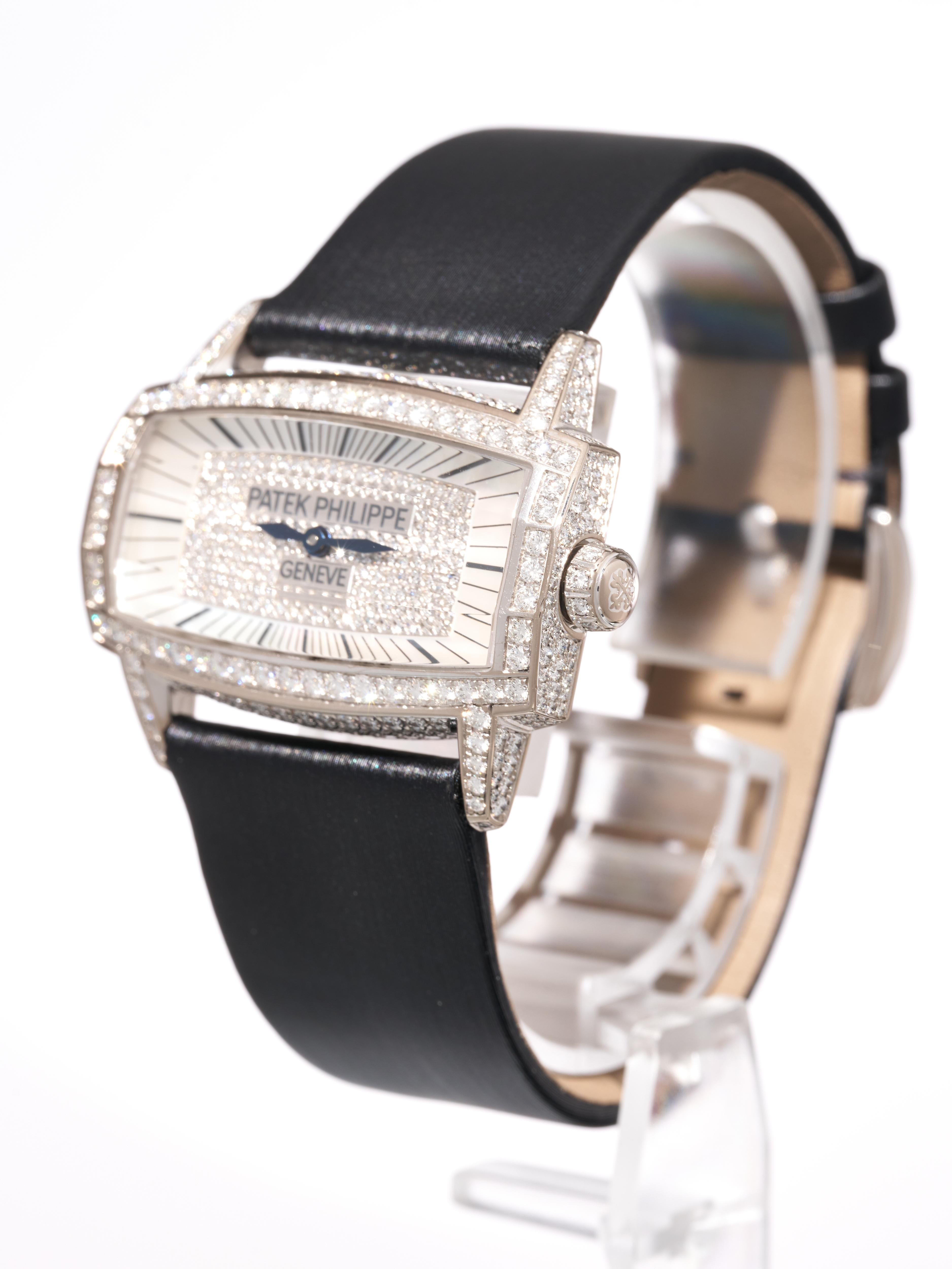 Patek Philippe Damenuhr 18K Gold Diamanten MoP Zifferblatt Gondolo Gemma 4982G FS im Angebot 5