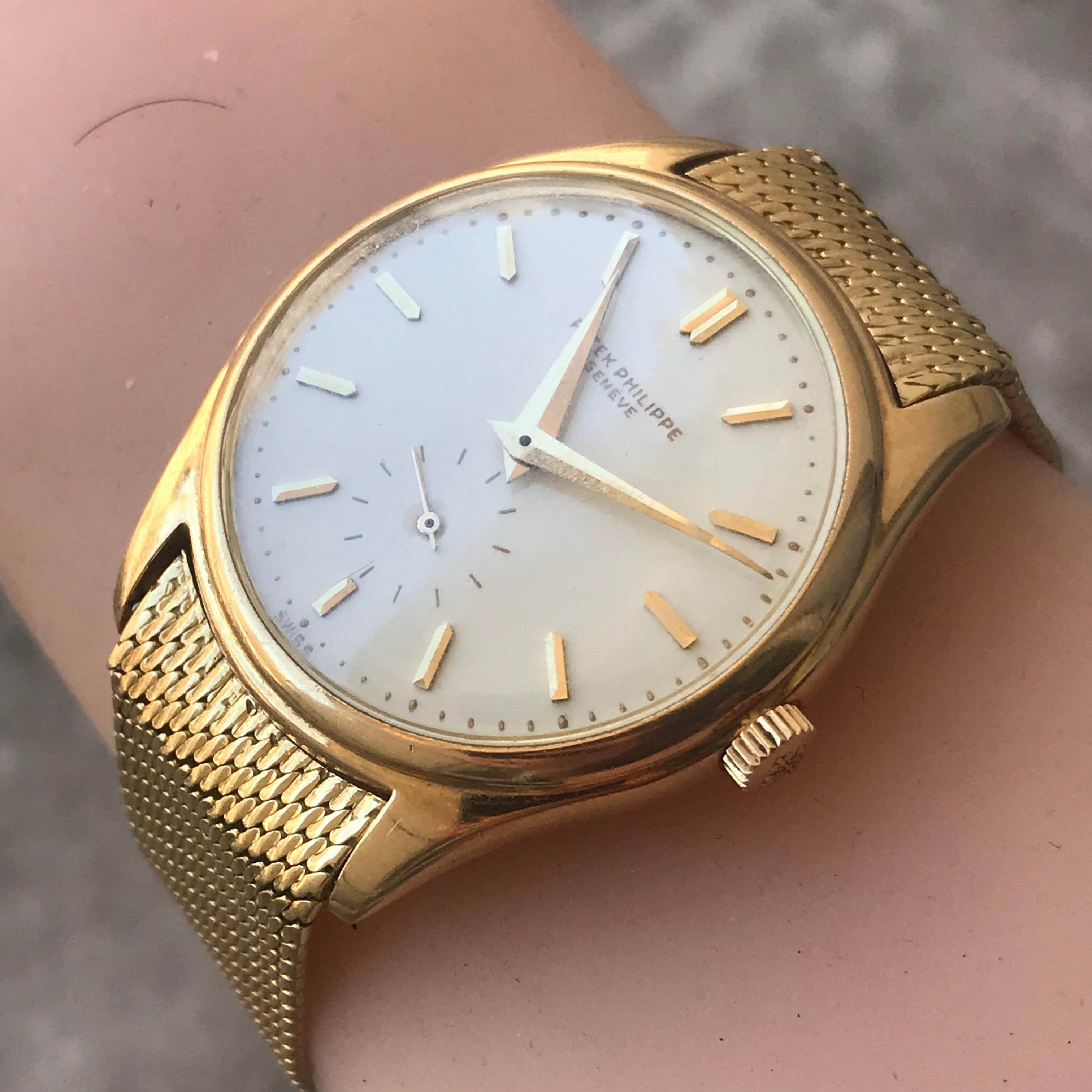 elling a Excellent Condition Patek Philippe Mens 2526 18k Yellow 1st Automatic Movement

It will come with the Patek Archive Papers, that verify the year made, serial #, case #, movement. In the picture of the archive papers I have blocked out some