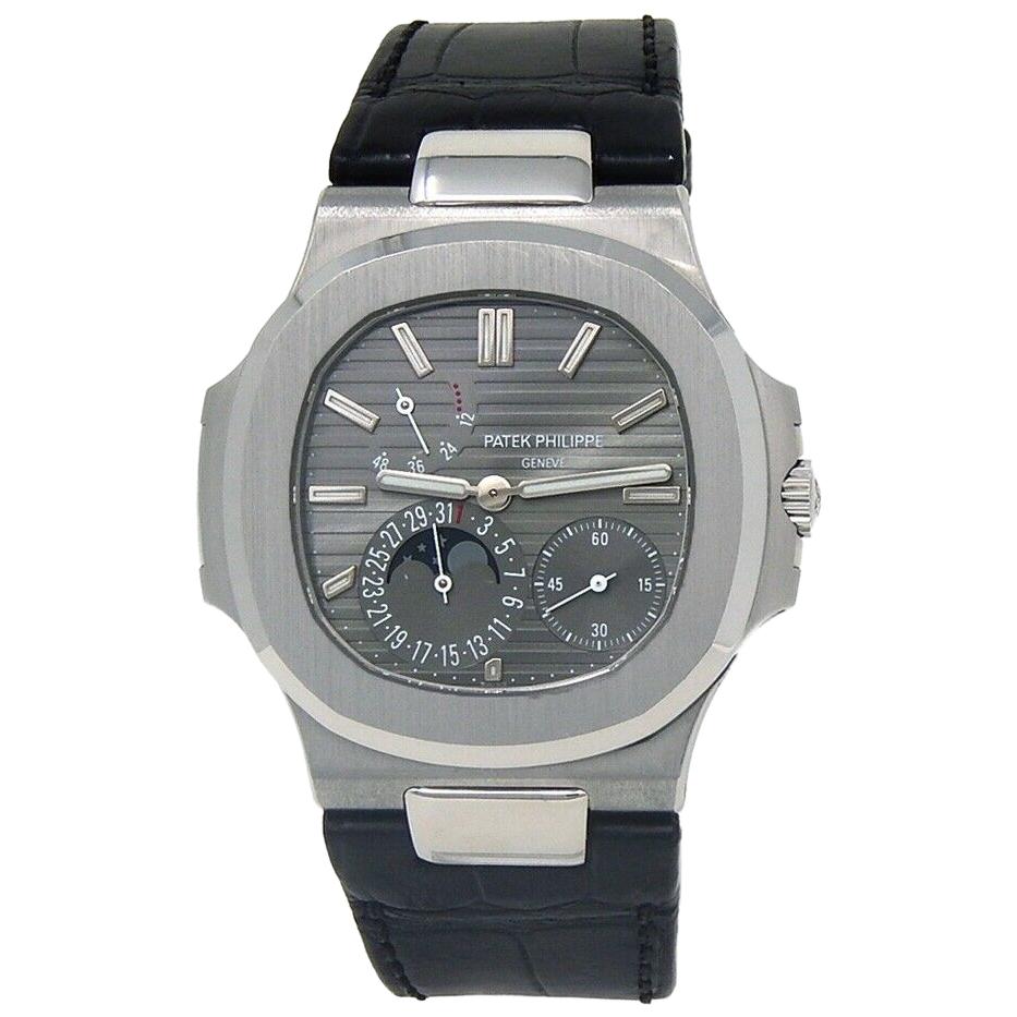 Patek Philippe Nautilus 18 Karat White Gold Automatic Men's Watch 5712G-001 For Sale