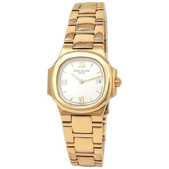 Patek Philippe Nautilus 18 Karat Yellow Gold Quartz Ladies Watch 4700/51