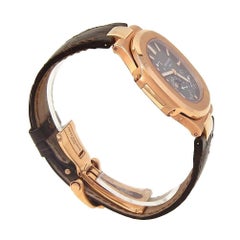 Patek Philippe Nautilus 18 Karat Rose Gold Men's Watch Automatic 5712R-001