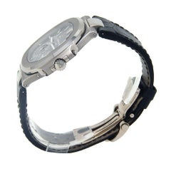 Patek Philippe Nautilus 18 Karat White Gold Automatic Men's Watch 5712G-001