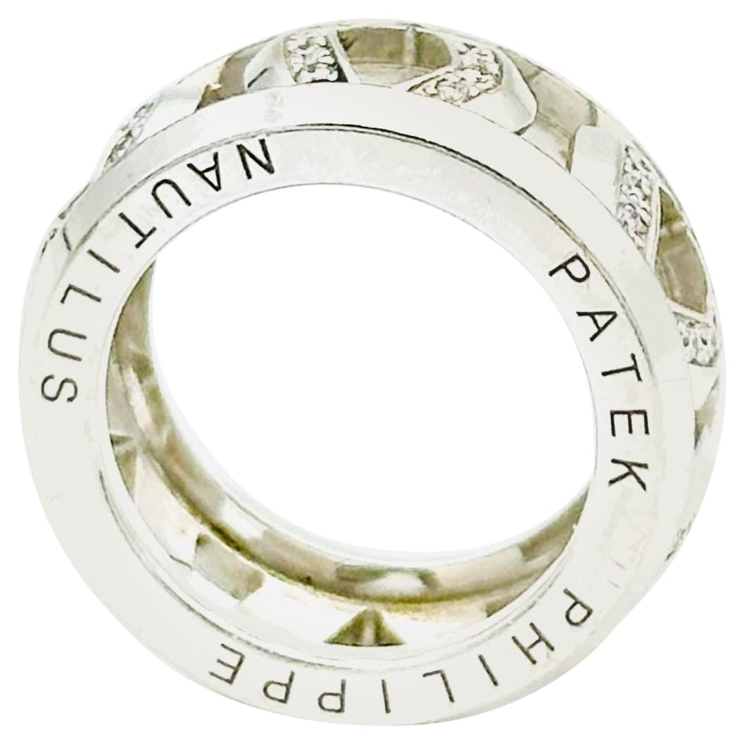 Can engagement rings be gold?