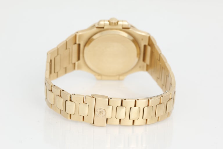 Women's or Men's Patek Philippe Nautilus 18k Yellow Gold Watch 3800 J