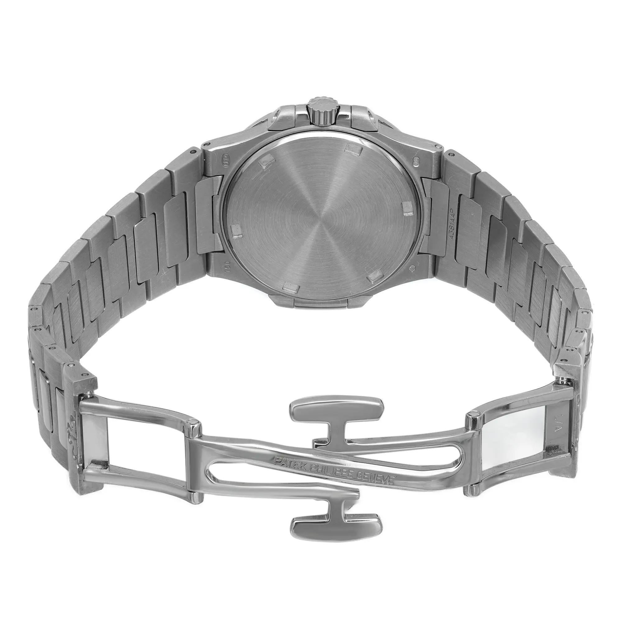 Patek Philippe Nautilus 32mm 18K White Gold Silver Dial Ladies Watch 7011/1G-001 3